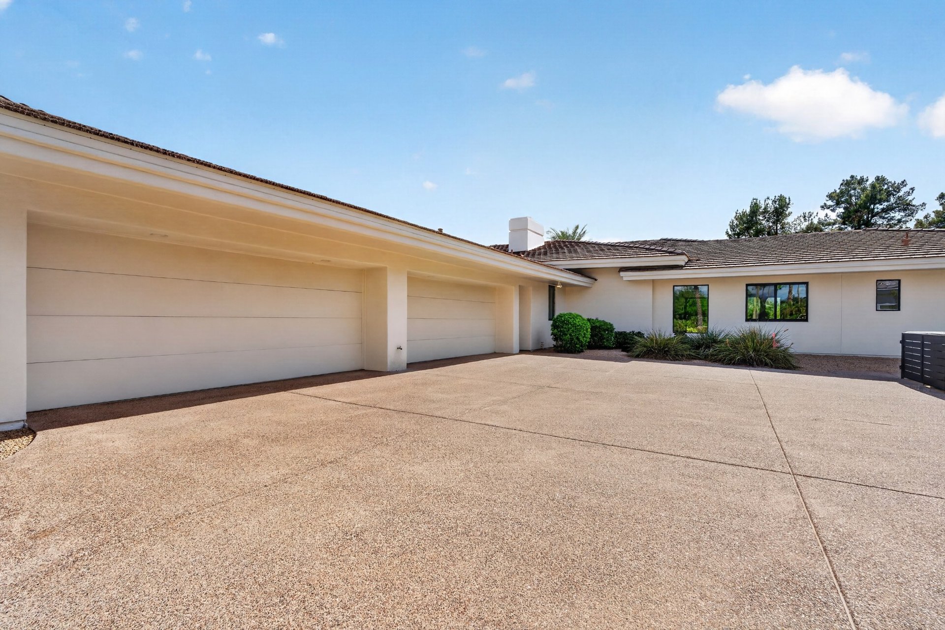 7272 N 71ST Street