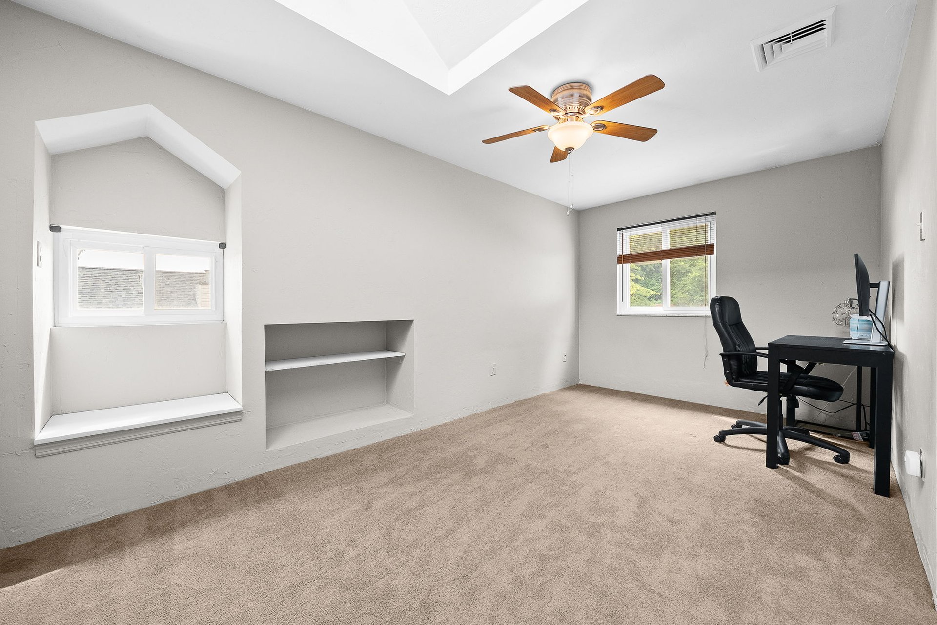 615 Lincoln Ave, Carnegie PA 15106