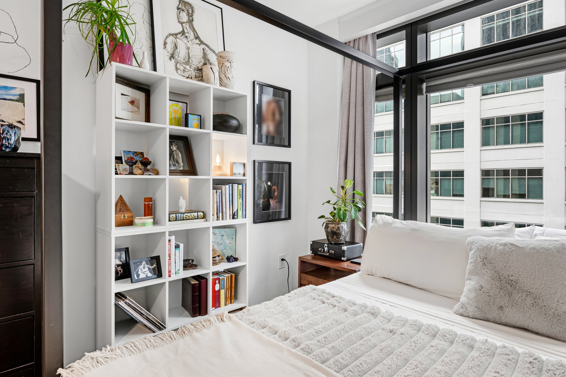 99 HUDSON ST Unit: 402