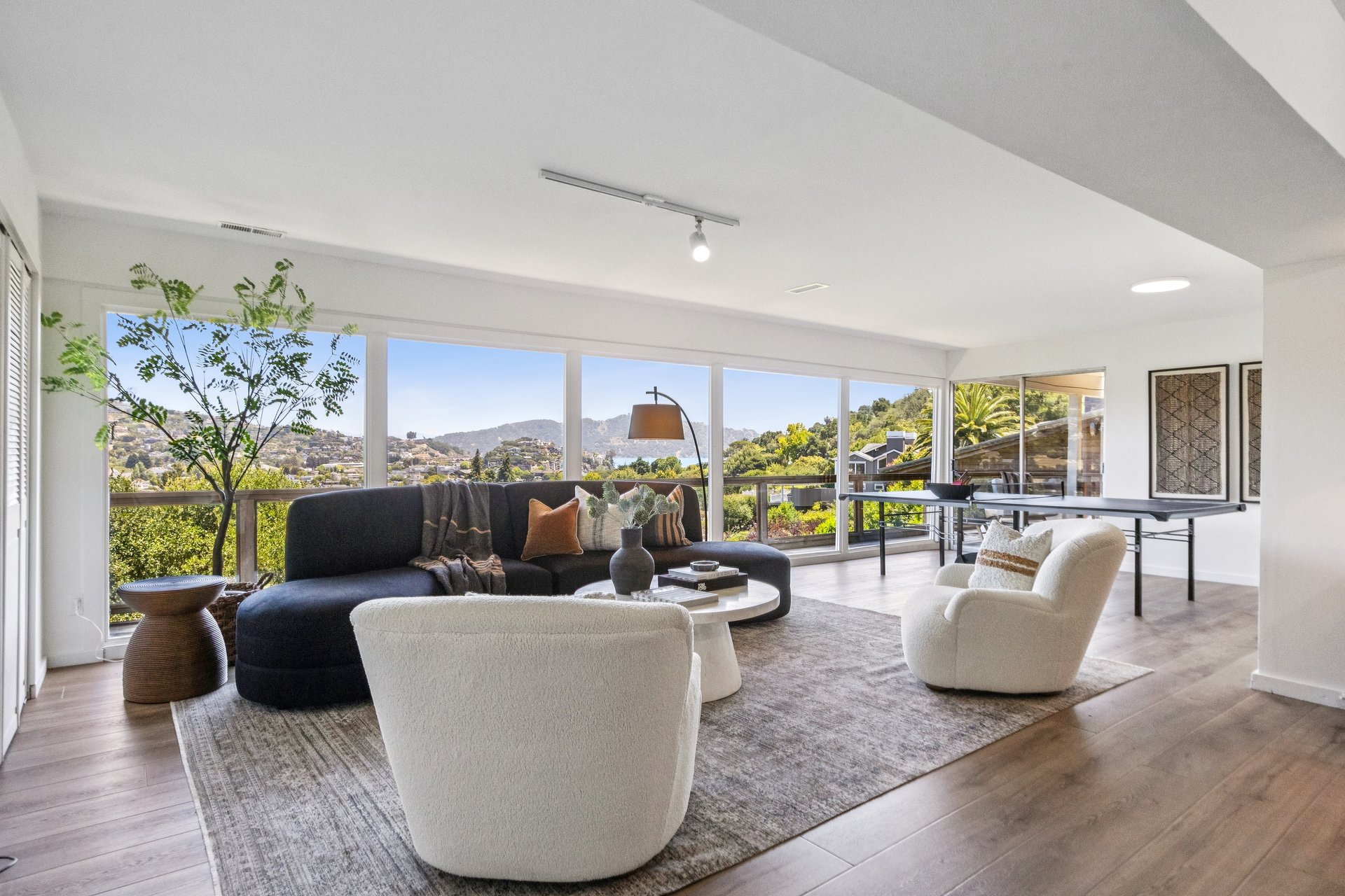 Desirable Location on Belvedere Island