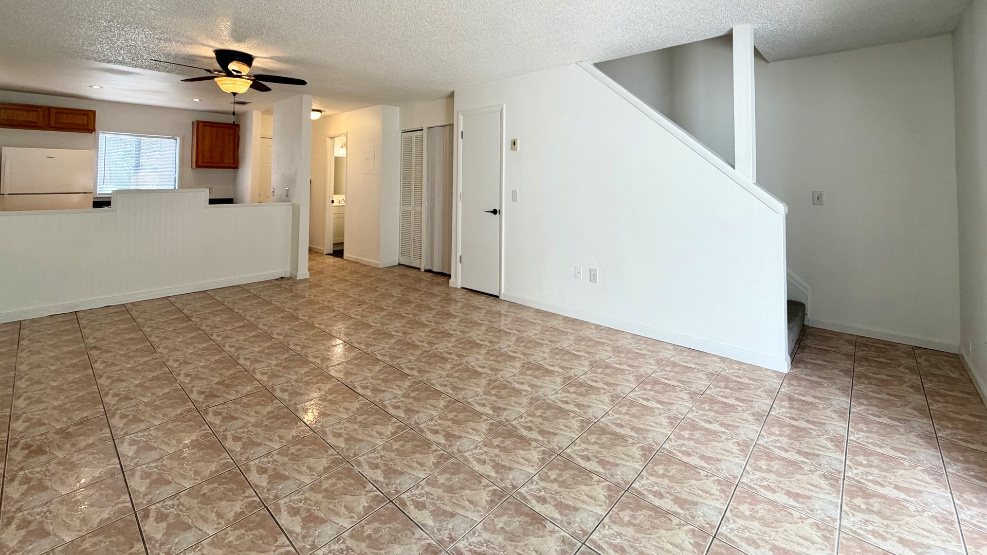Lake Baldwin Area 2-Bedroom Townhouse for Lease