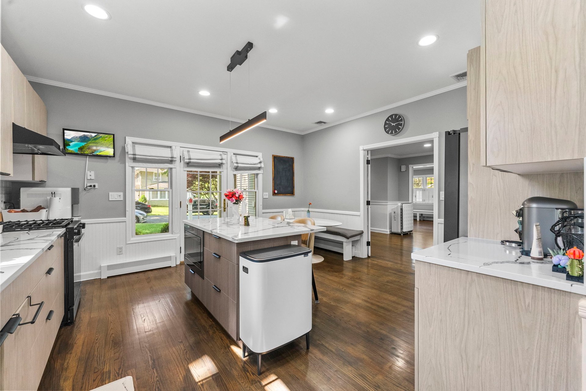 200 Hillside Ave, River Edge, NJ 07661