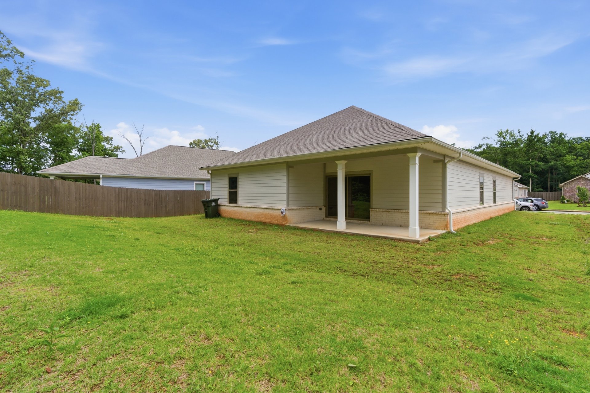 Stylish 4BR Home Near Athens & Madison