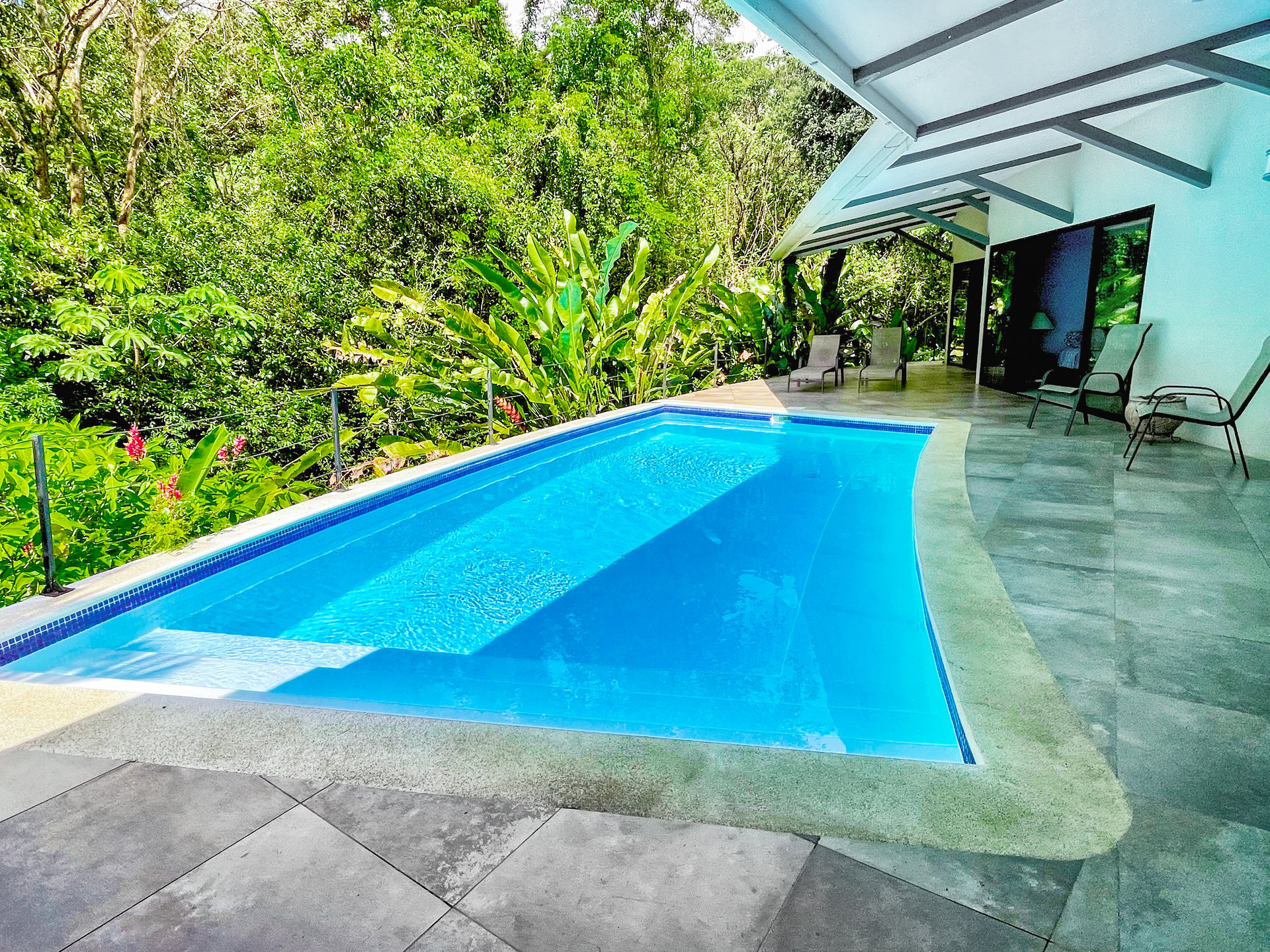 2.24 ACRES – 7 Bedrooms Ocean View Boutique Hotel With Two Pools, 5 Minutes to Uvita, Multiple Rental Options!!