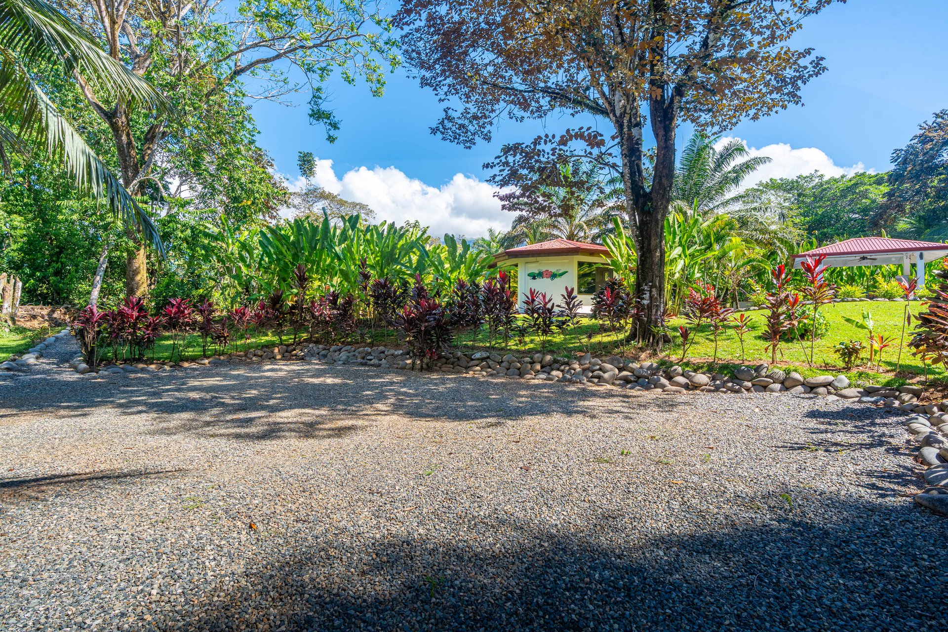 Villas Octagon – Prime Investment & Lifestyle Opportunity