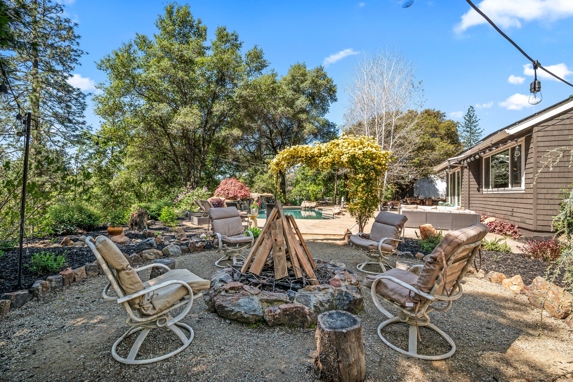 2405 No Walk Rd, Placerville