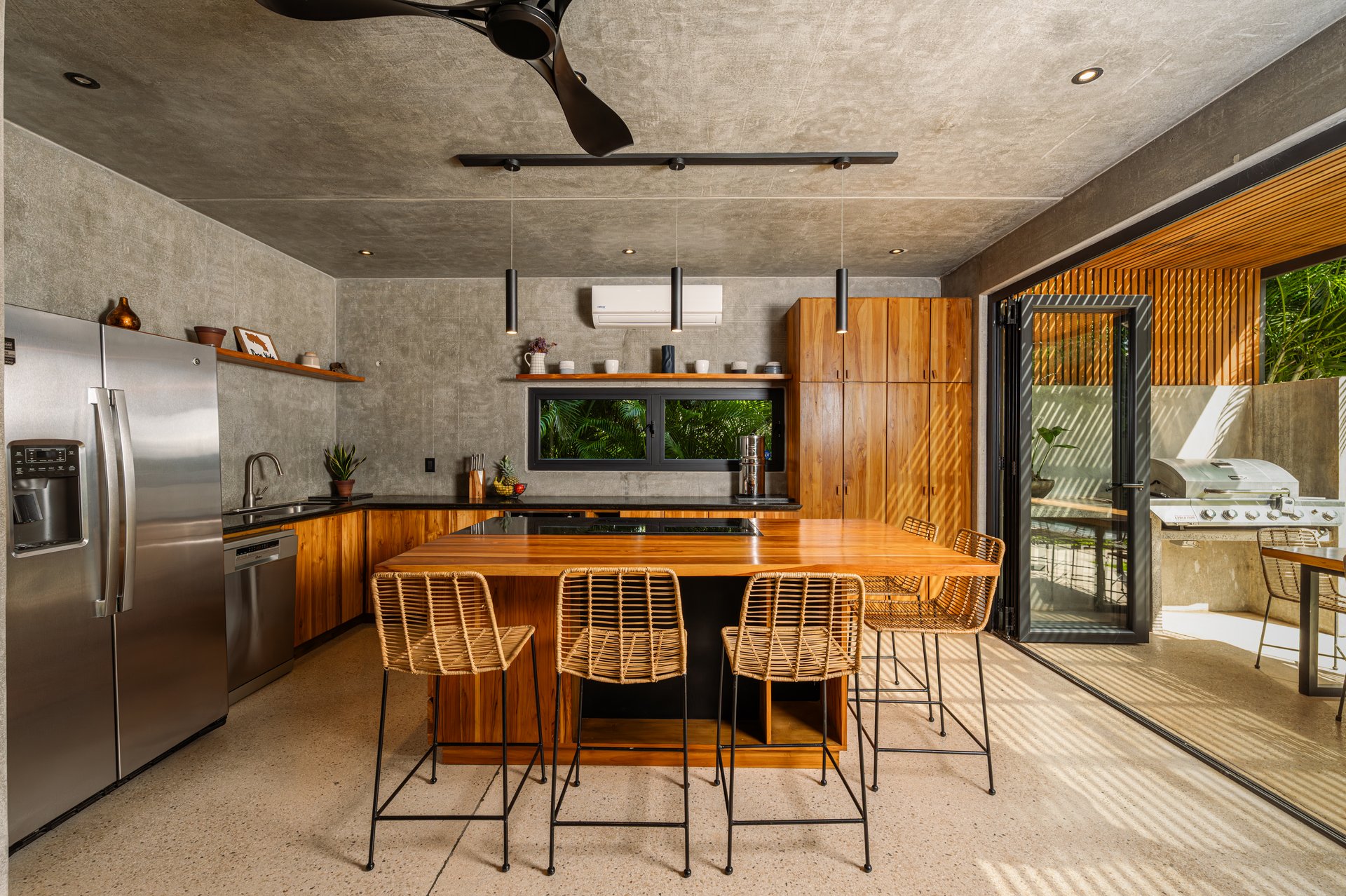 Casa Kali | Cozy Home Minutes From the Beach