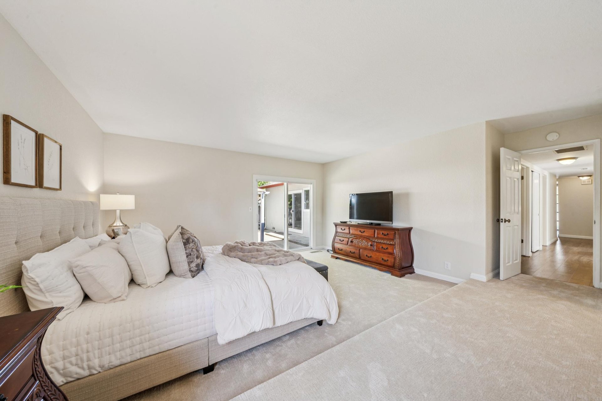 7403 Hillsdale Dr, West Pleasanton