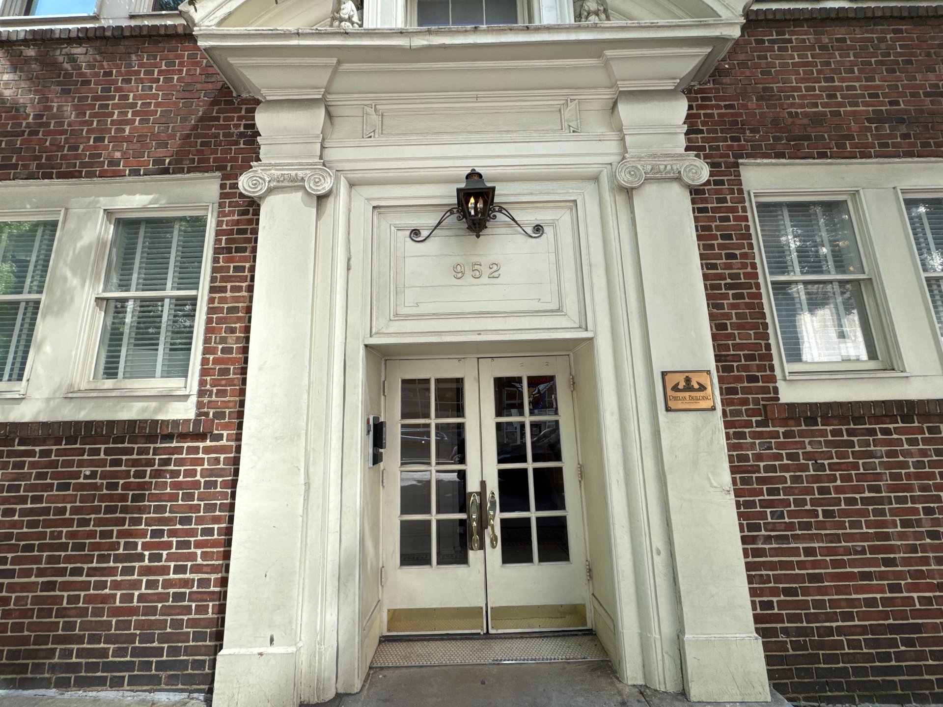 1010 Midtown building exterior