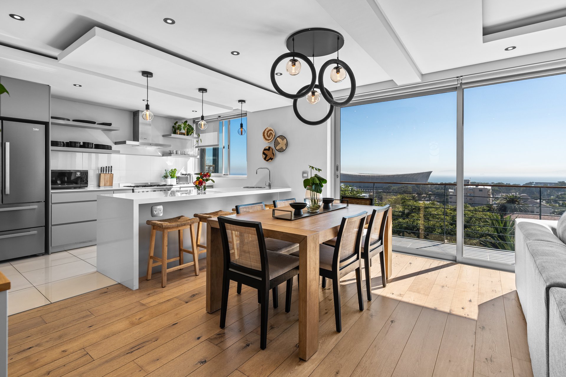  Seven on T Luxe Retreat