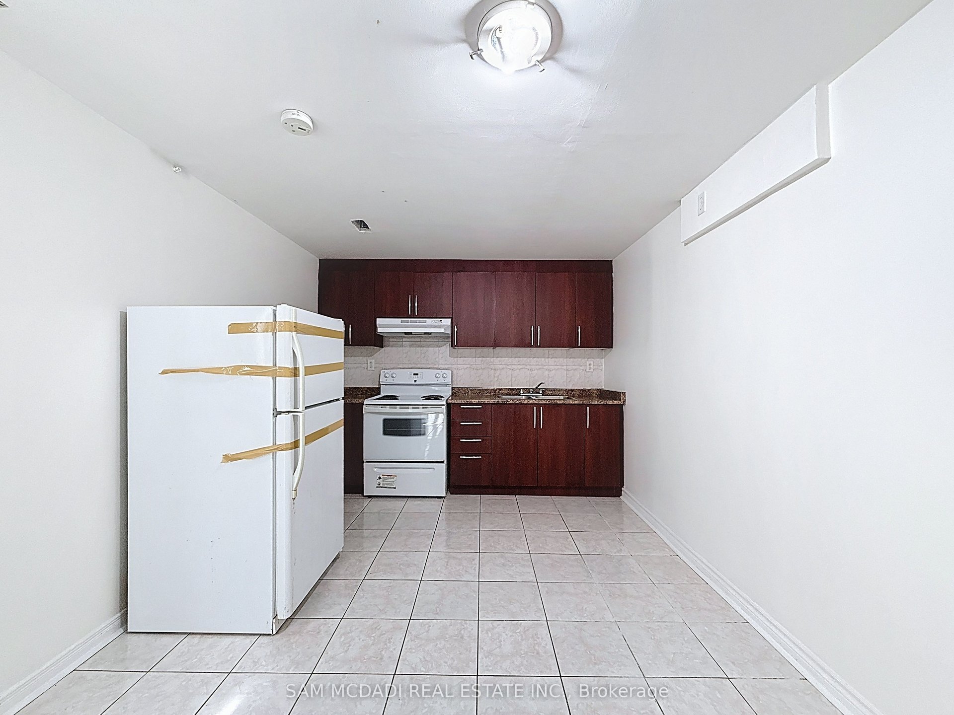 1354 Weir Chase 