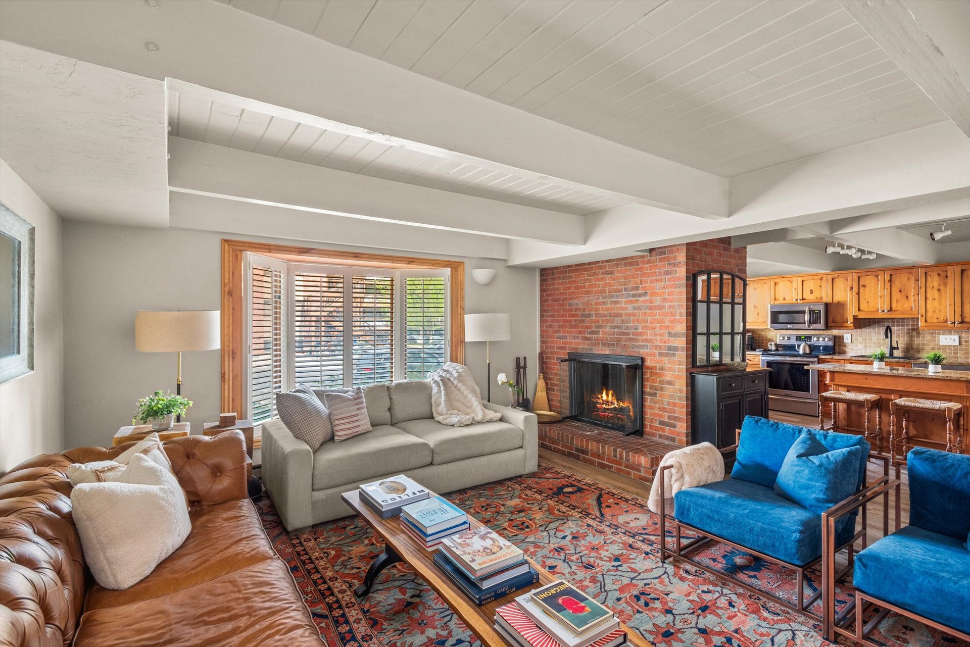Wonderful 3 Bedroom Condo at Chateau Blanc 
