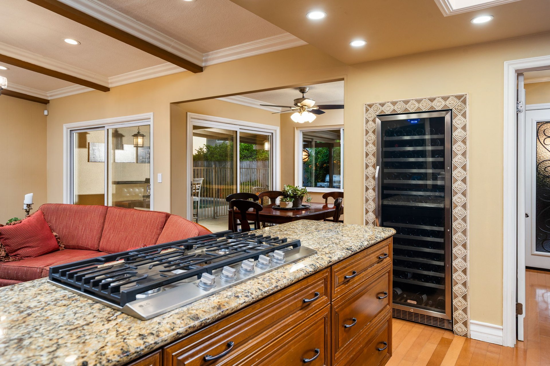2309 Perry Court