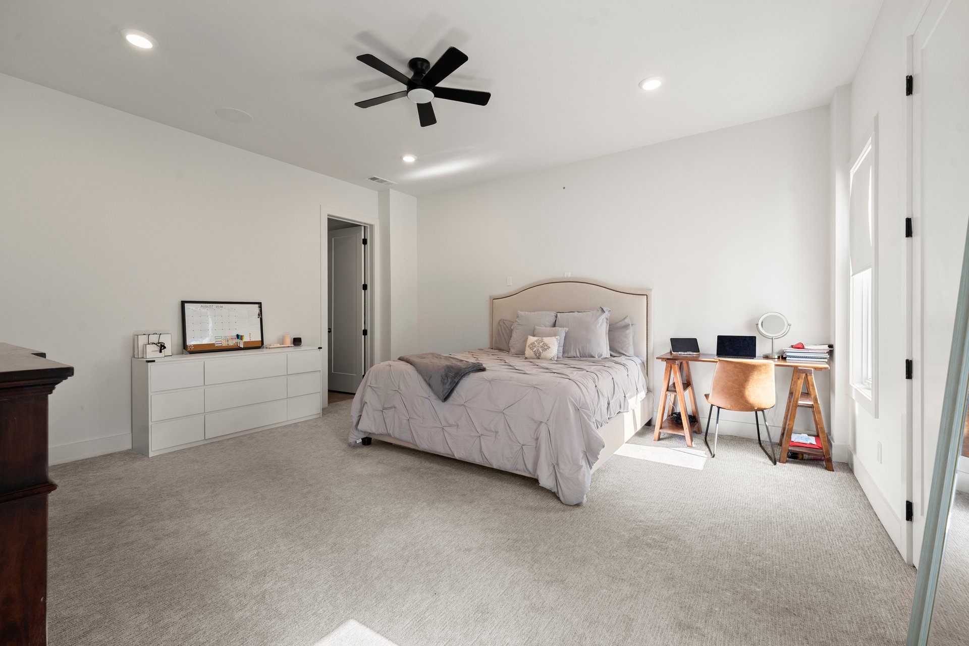  10160 Cedar Ridge Drive