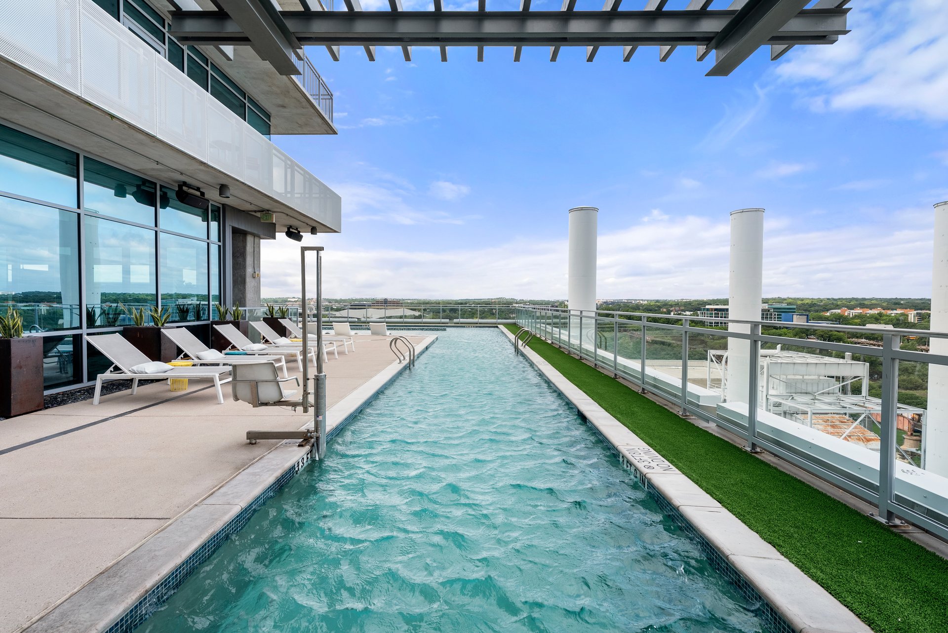222 West Avenue #2802