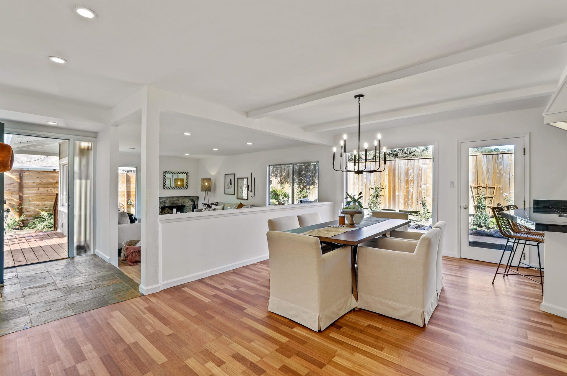 Move in Ready in One of Tiburon's Most Convenient Locations