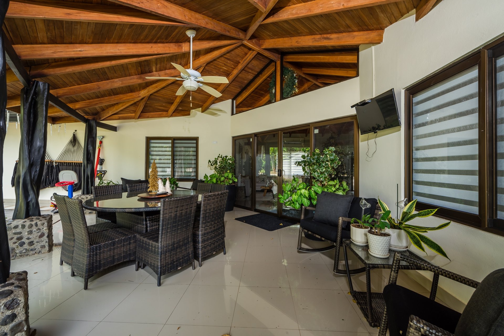 Casa Cielo | Luxurious Multifunctional Estate with Main House, Apartments, and Pool in Guanacaste!