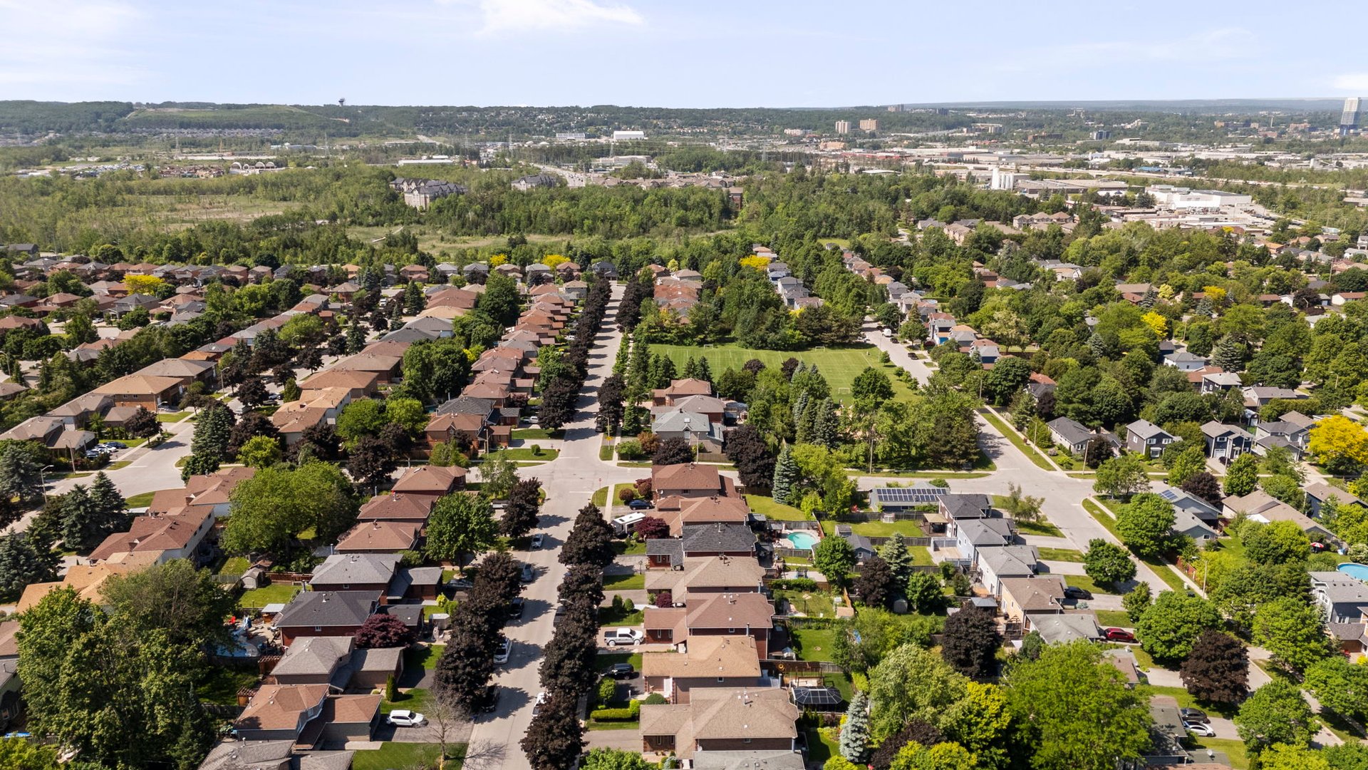90 Bishop Drive, Barrie