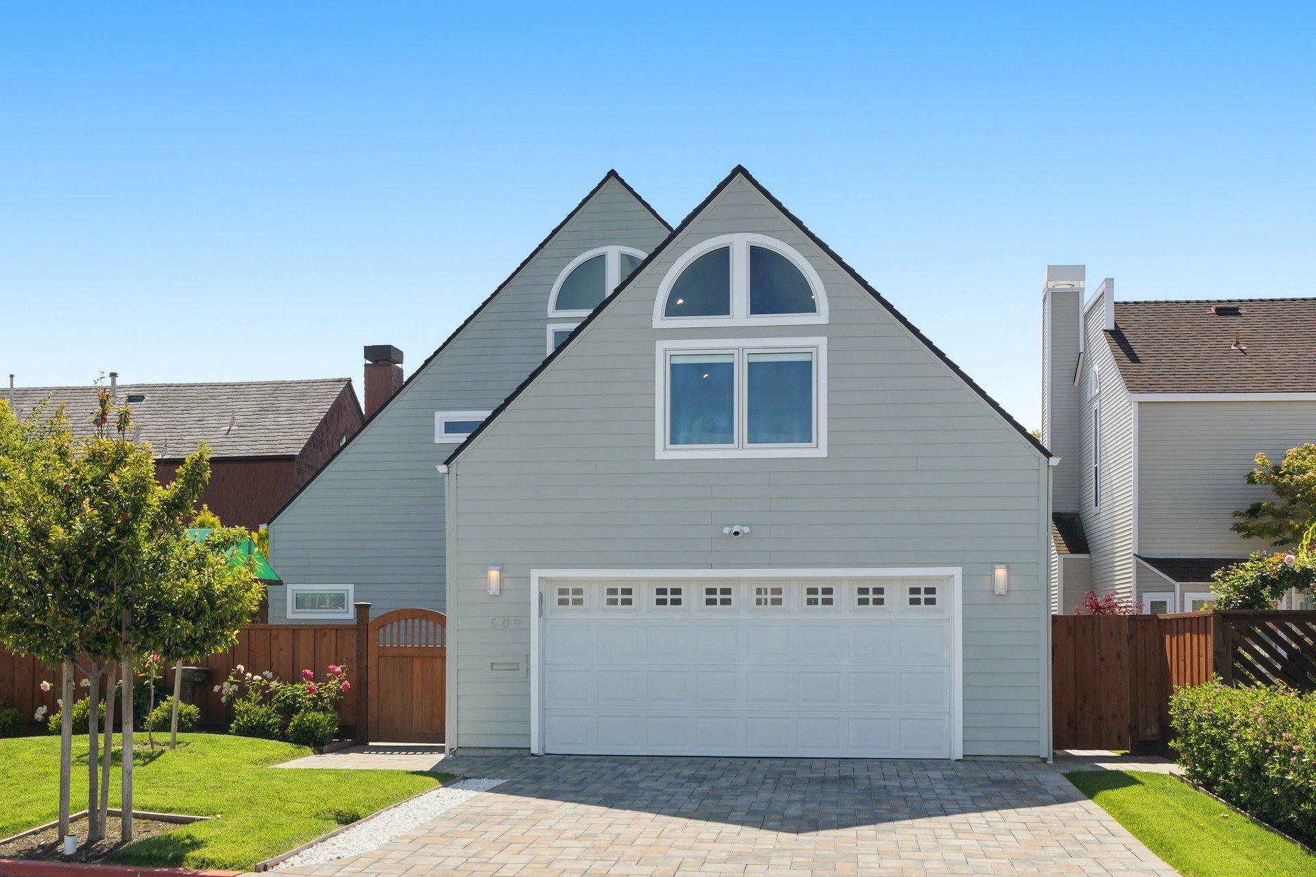 609 Waterbury Lane