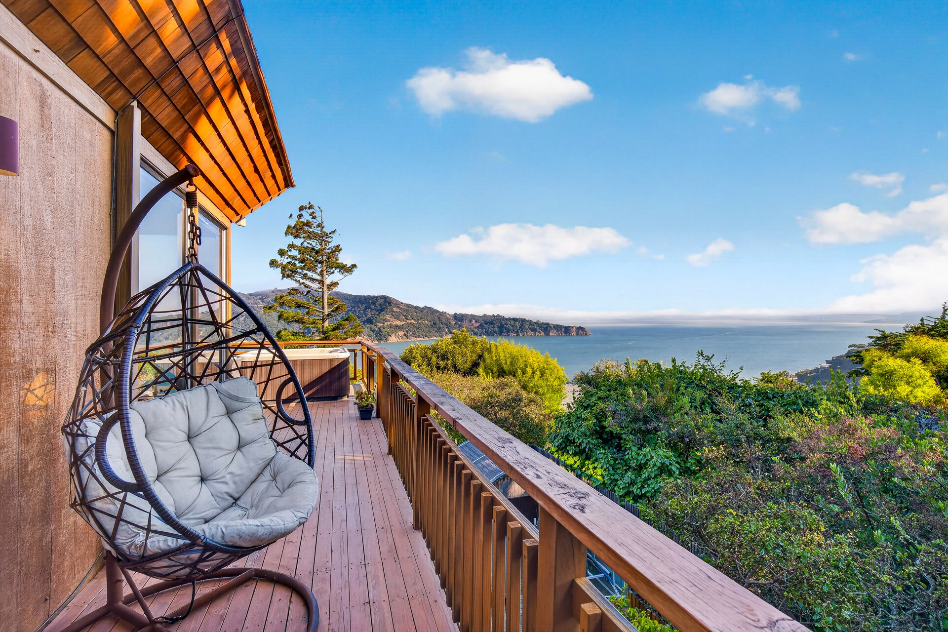Sweeping Views Across the Bay