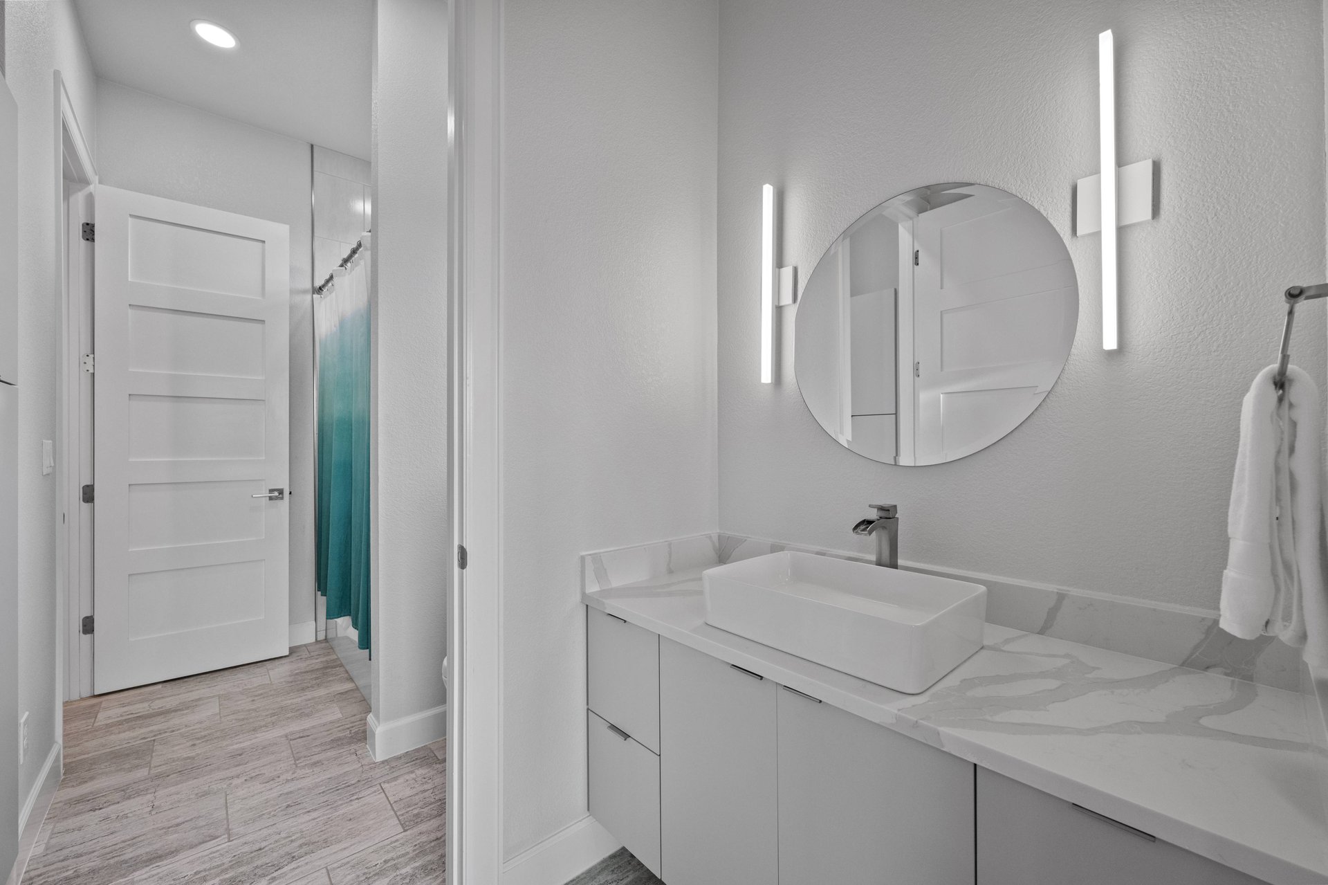 2912 Patriot Drive & 3002 Point Cove