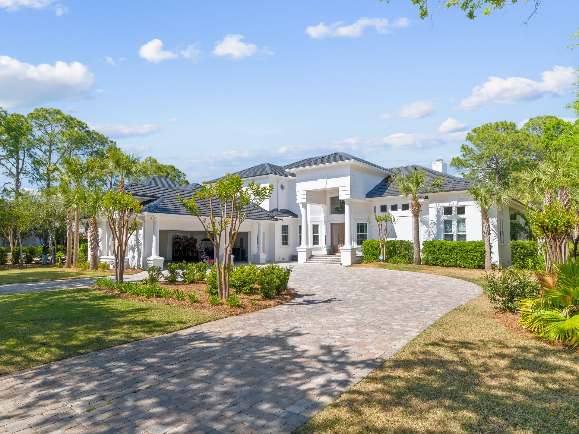 An Elevated Retreat Within Sandestin’s Island Green