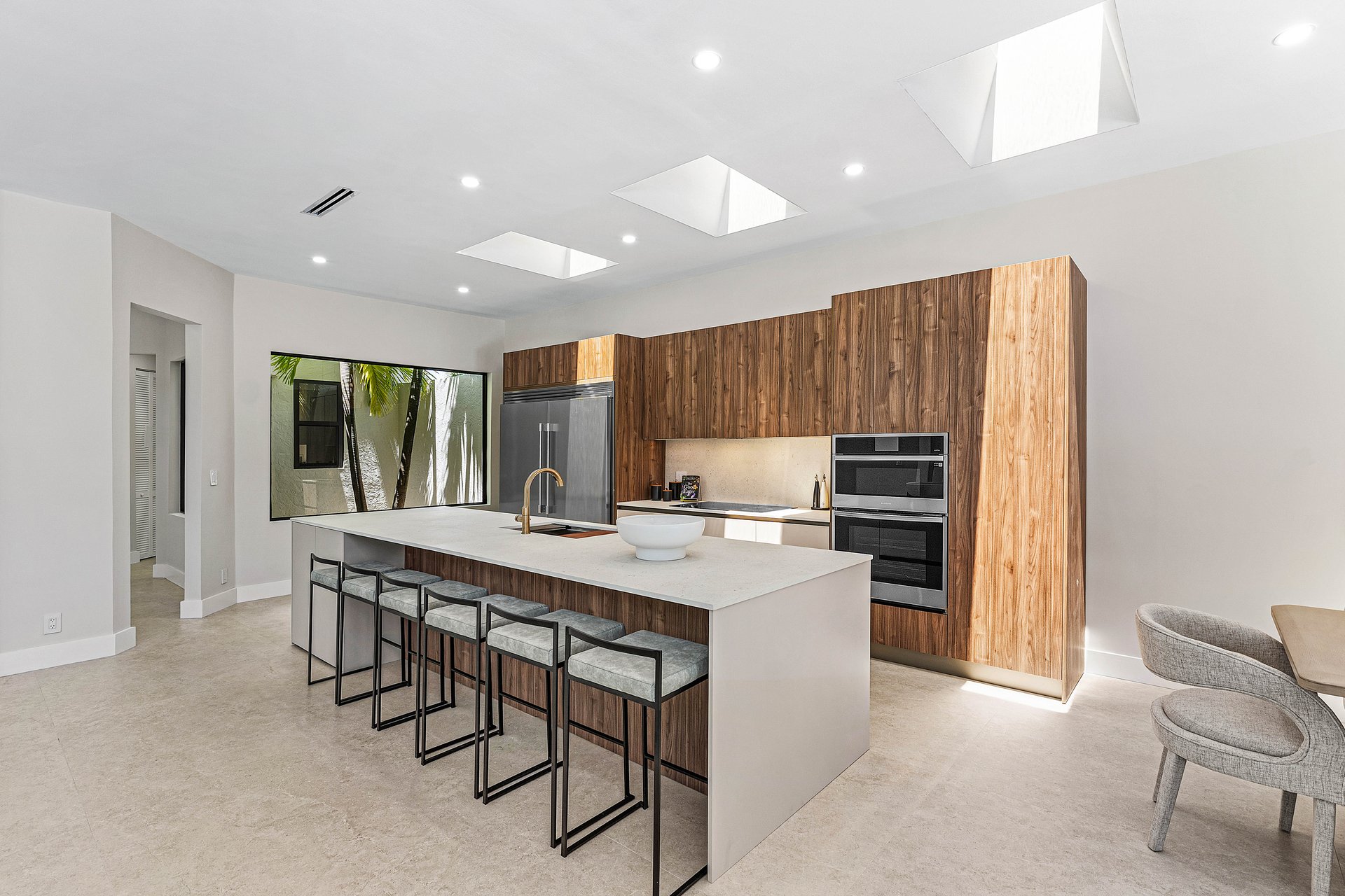 5323 Ascot Bend