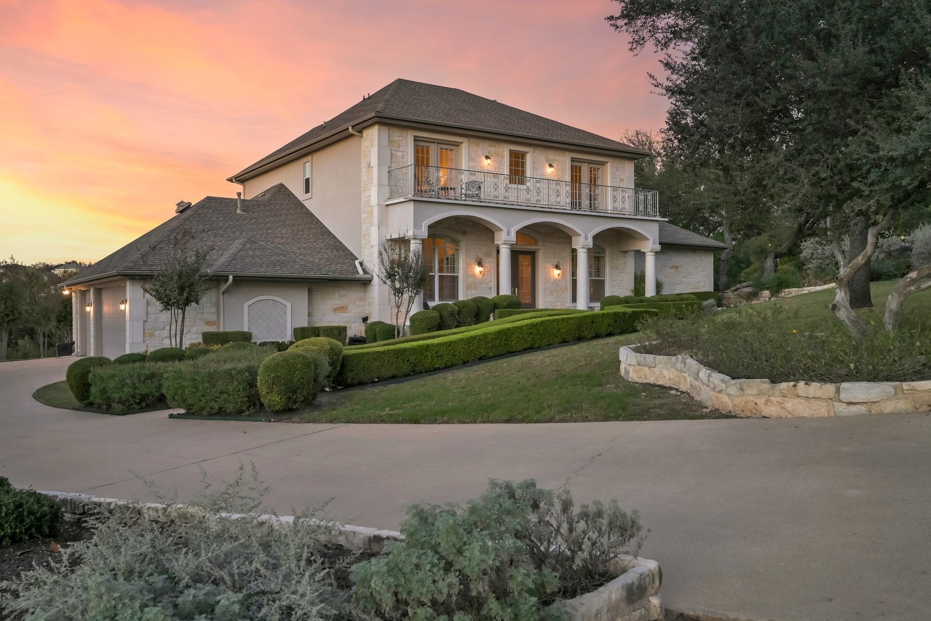 3322 Far View Drive