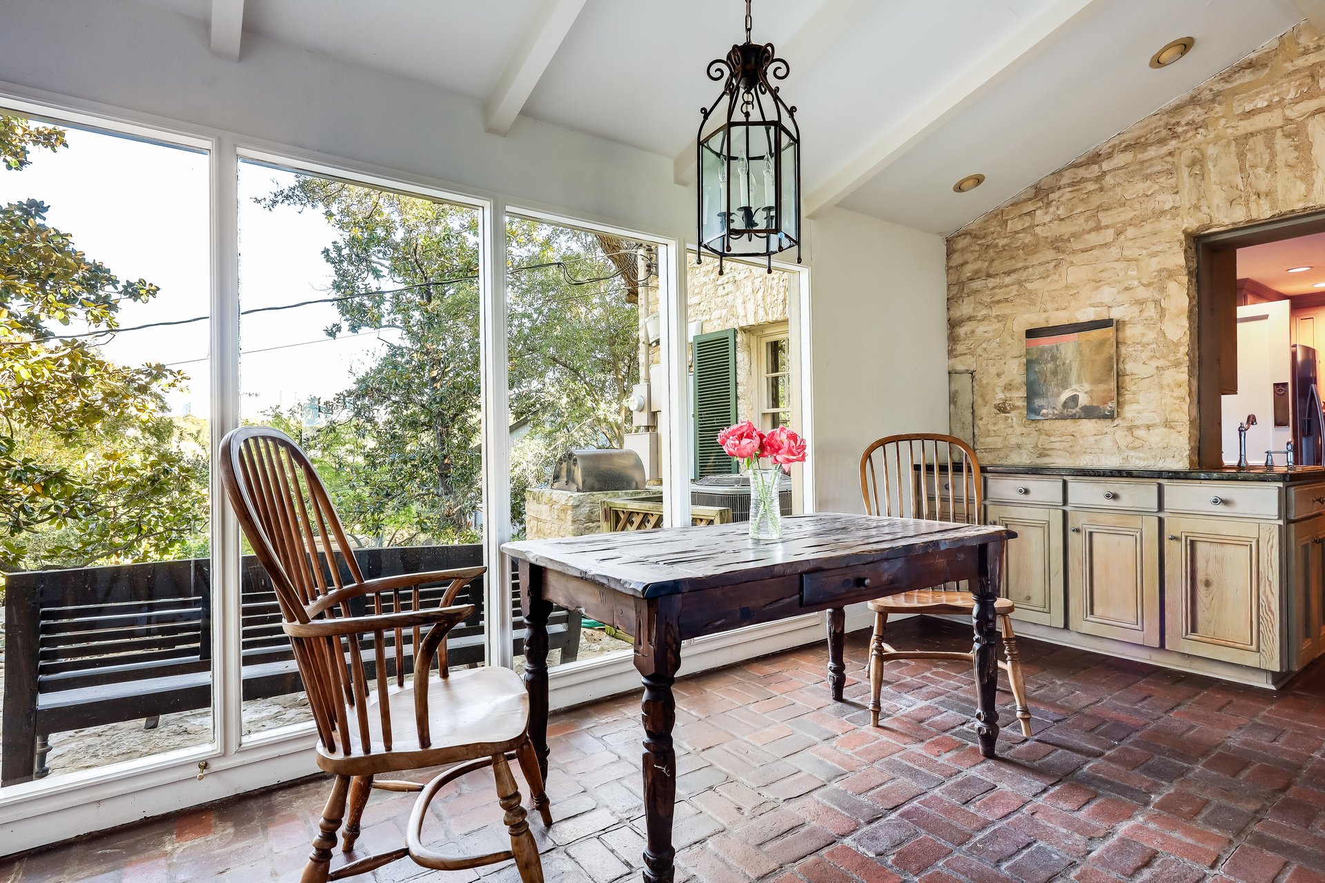 1511 Rainbow Bend