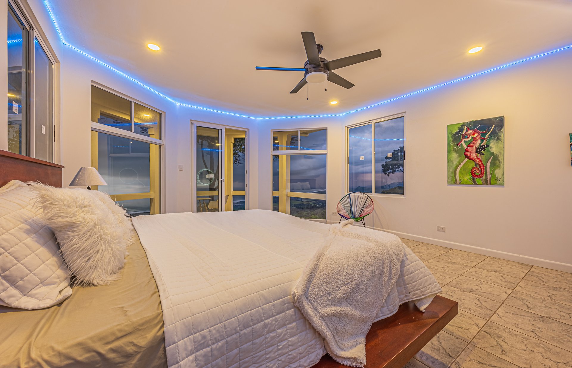 16 ACRES – 6 Bedroom Grand Estate With Guest House, 15 Minutes to Dominical, SPECTACULAR OCEAN VIEWS!!!