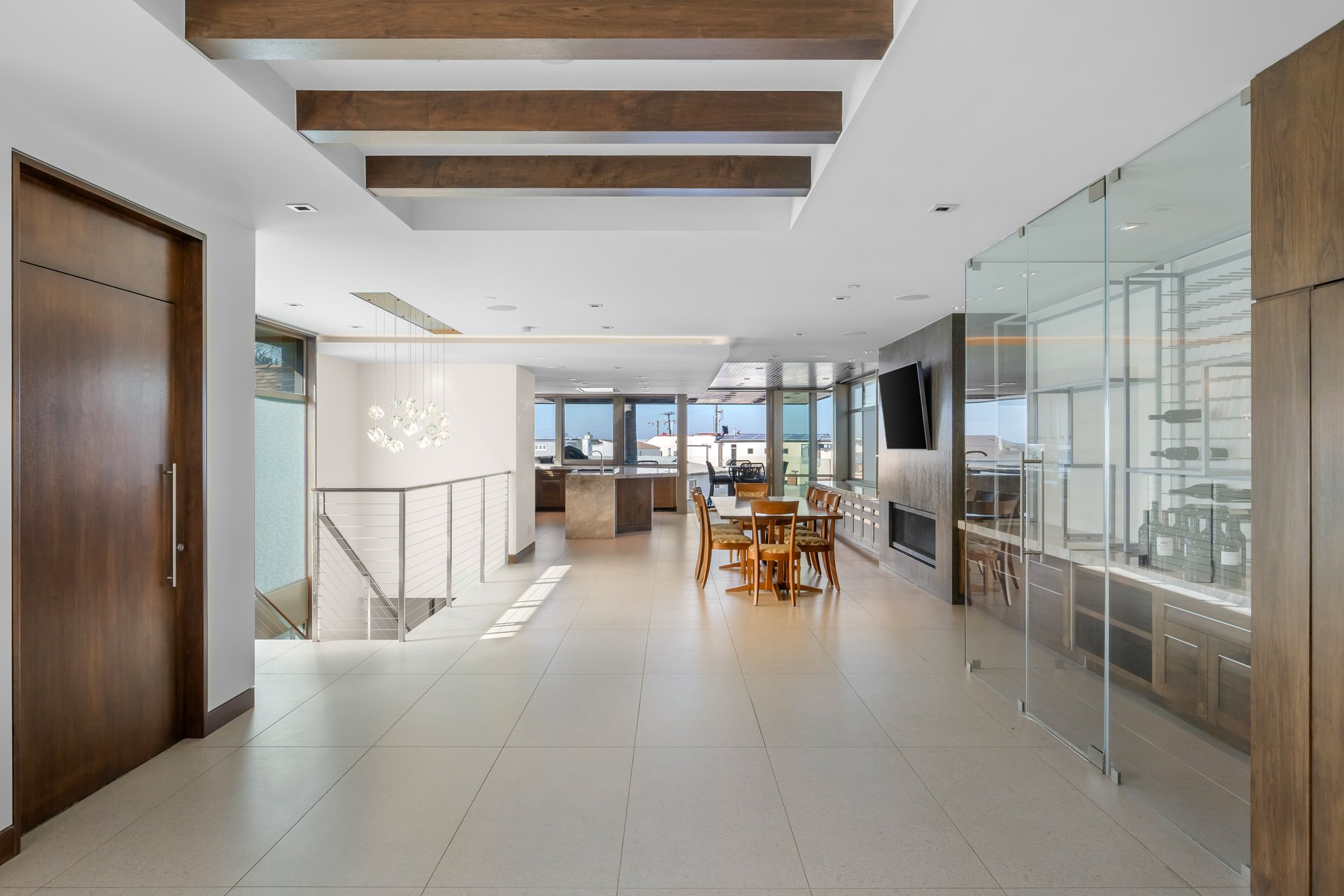2056 Hermosa Ave 