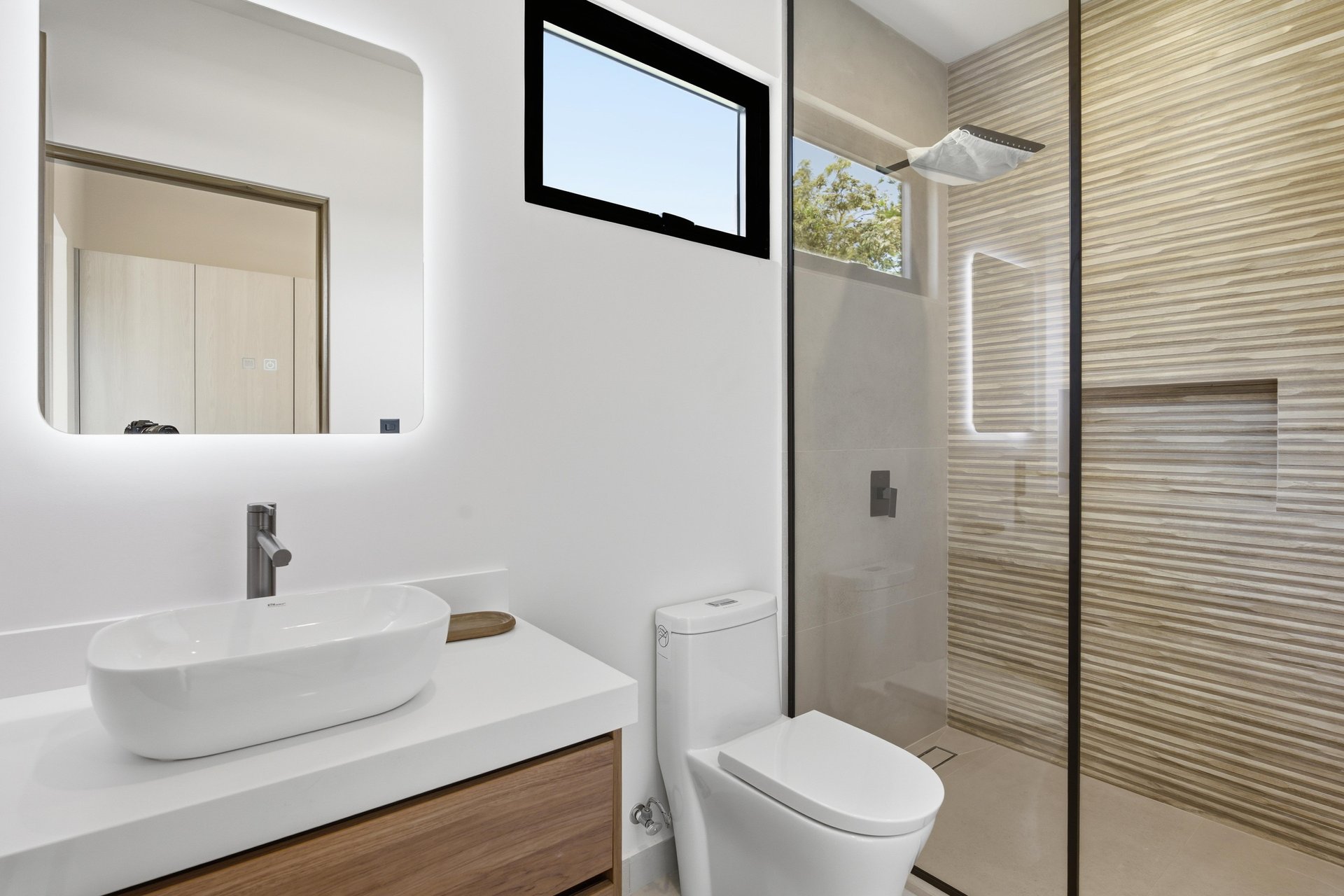 Villa Fresno | Newly Completed Contemporary Home with Private Pool Near Playa Avellanas