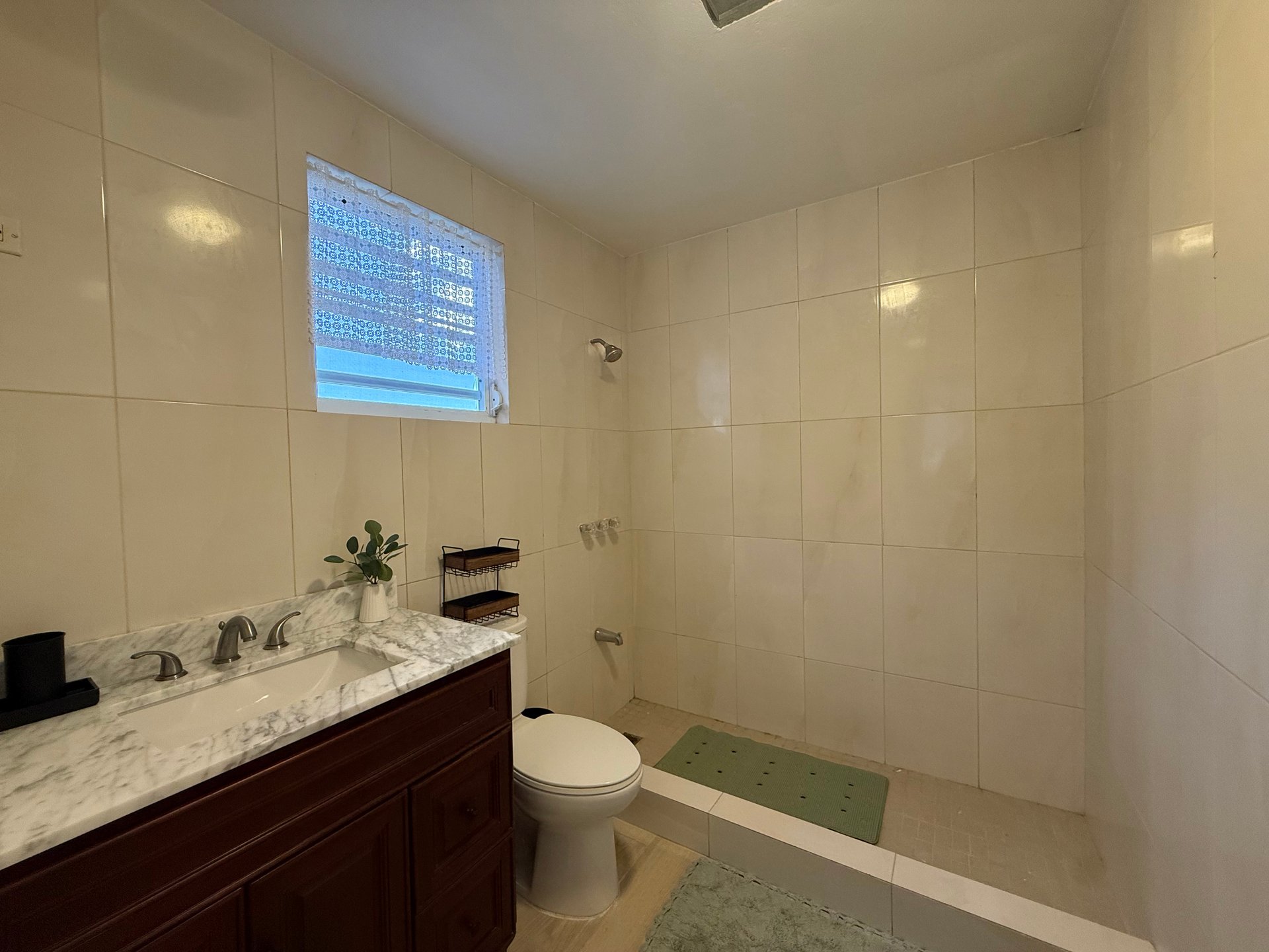 1107 Spyglass Hill 1 Bedroom Apartment + 1 Office