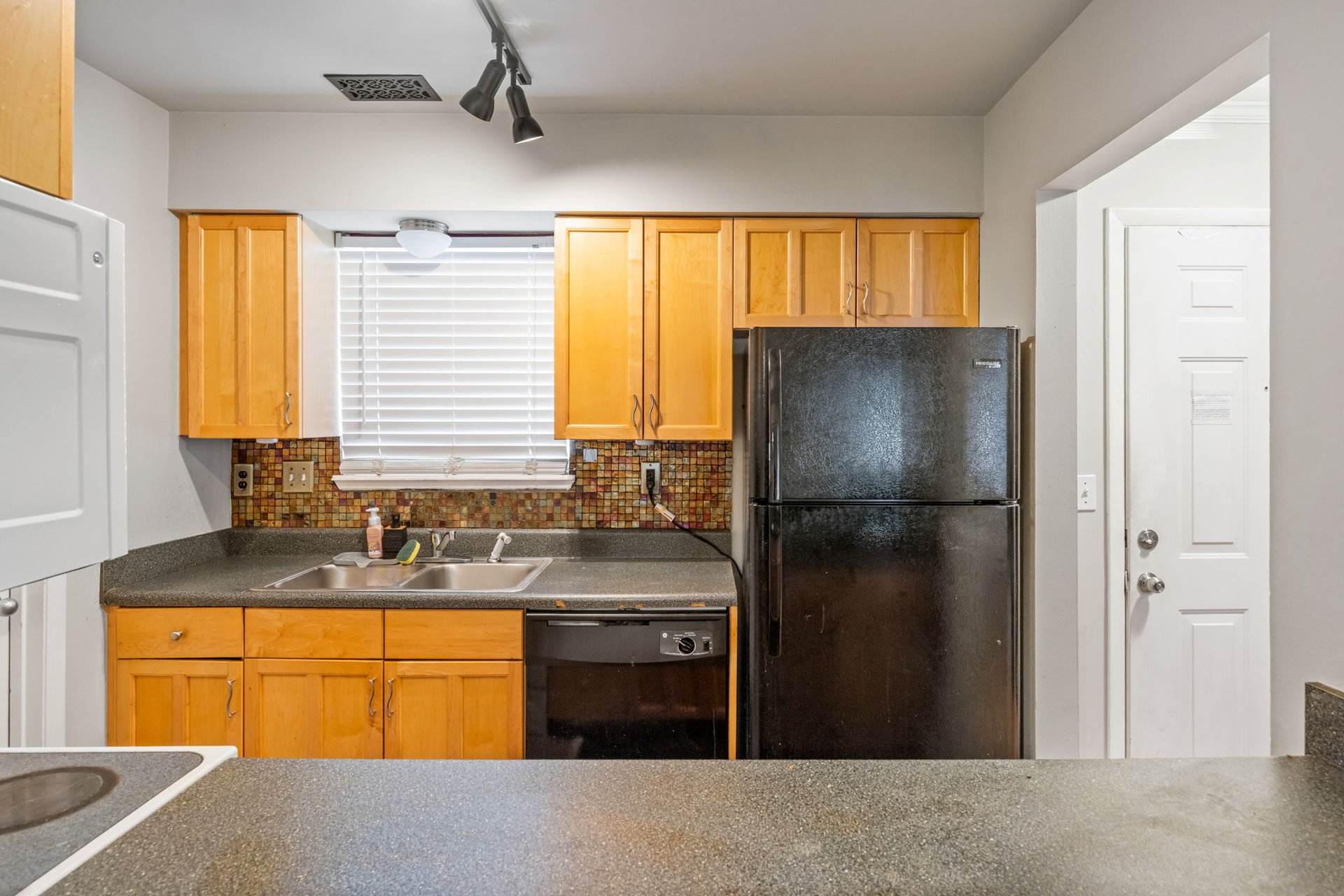 30 Finch Trail NE, Atlanta, GA 30308