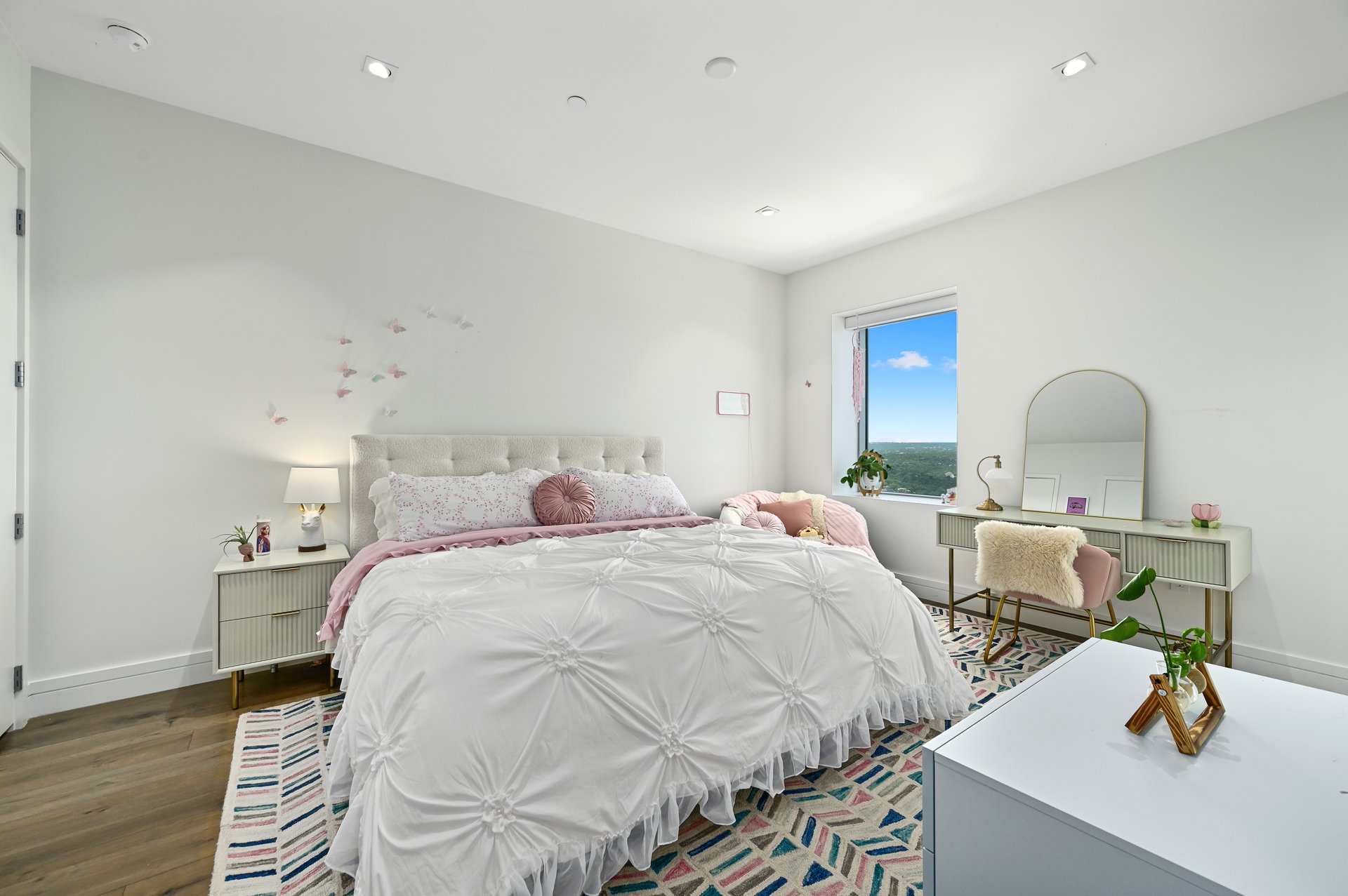 501 West Ave #3203