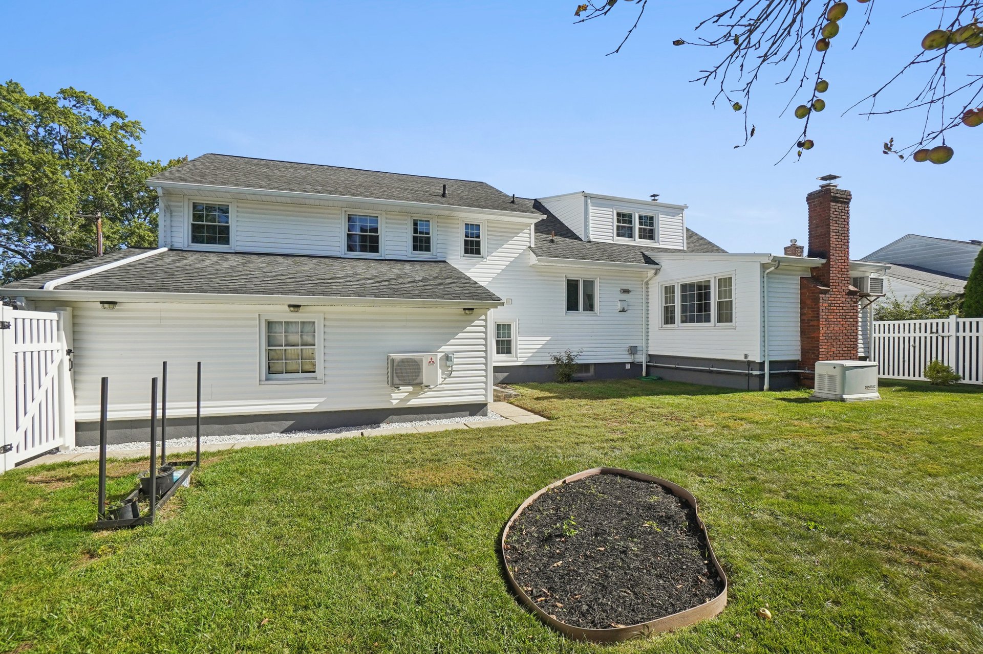 61 Country Club Ln