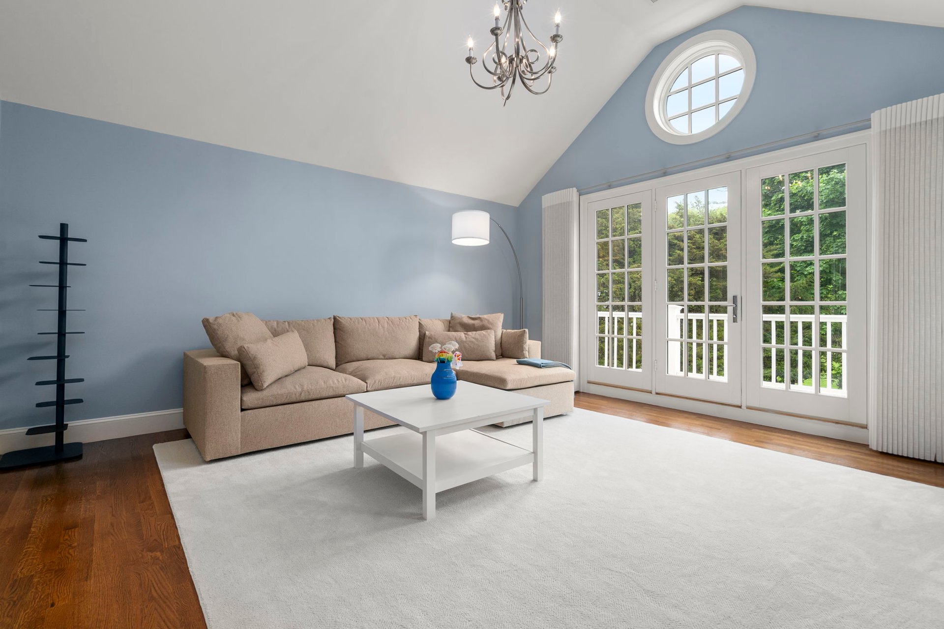 12 Pheasant Landing Road, Needham