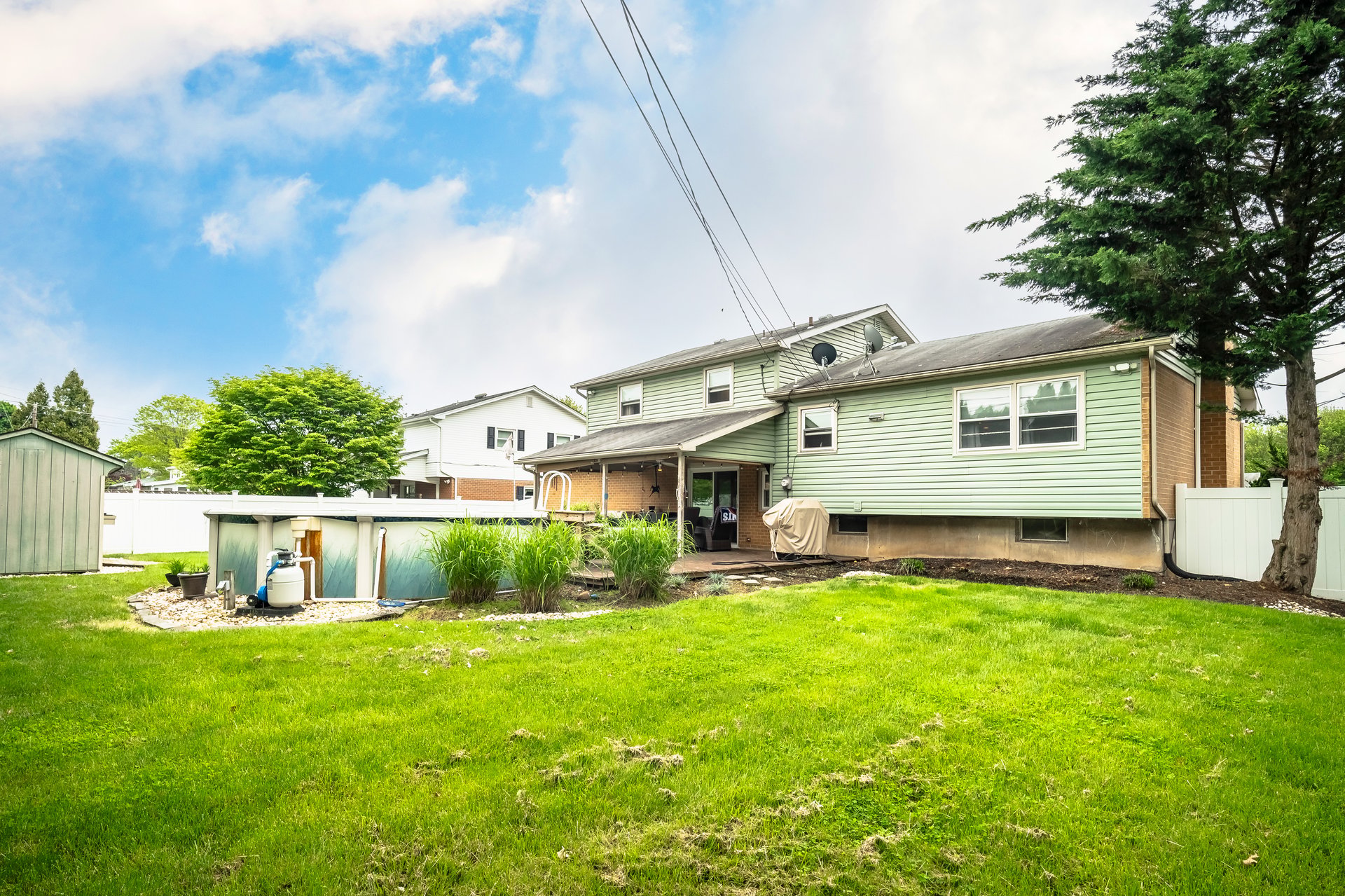 1915 Johnston Drive