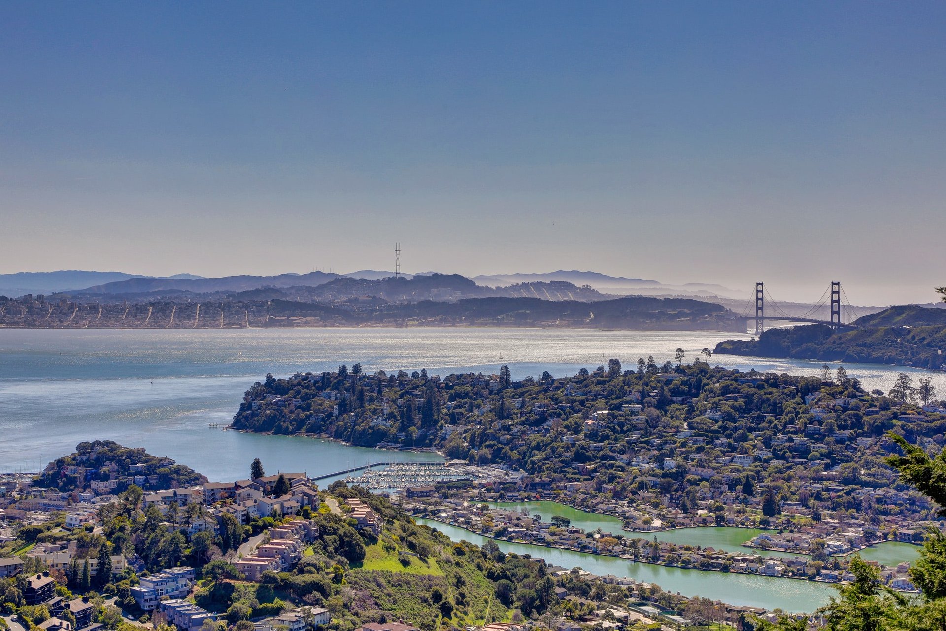Extraordinary View Estate