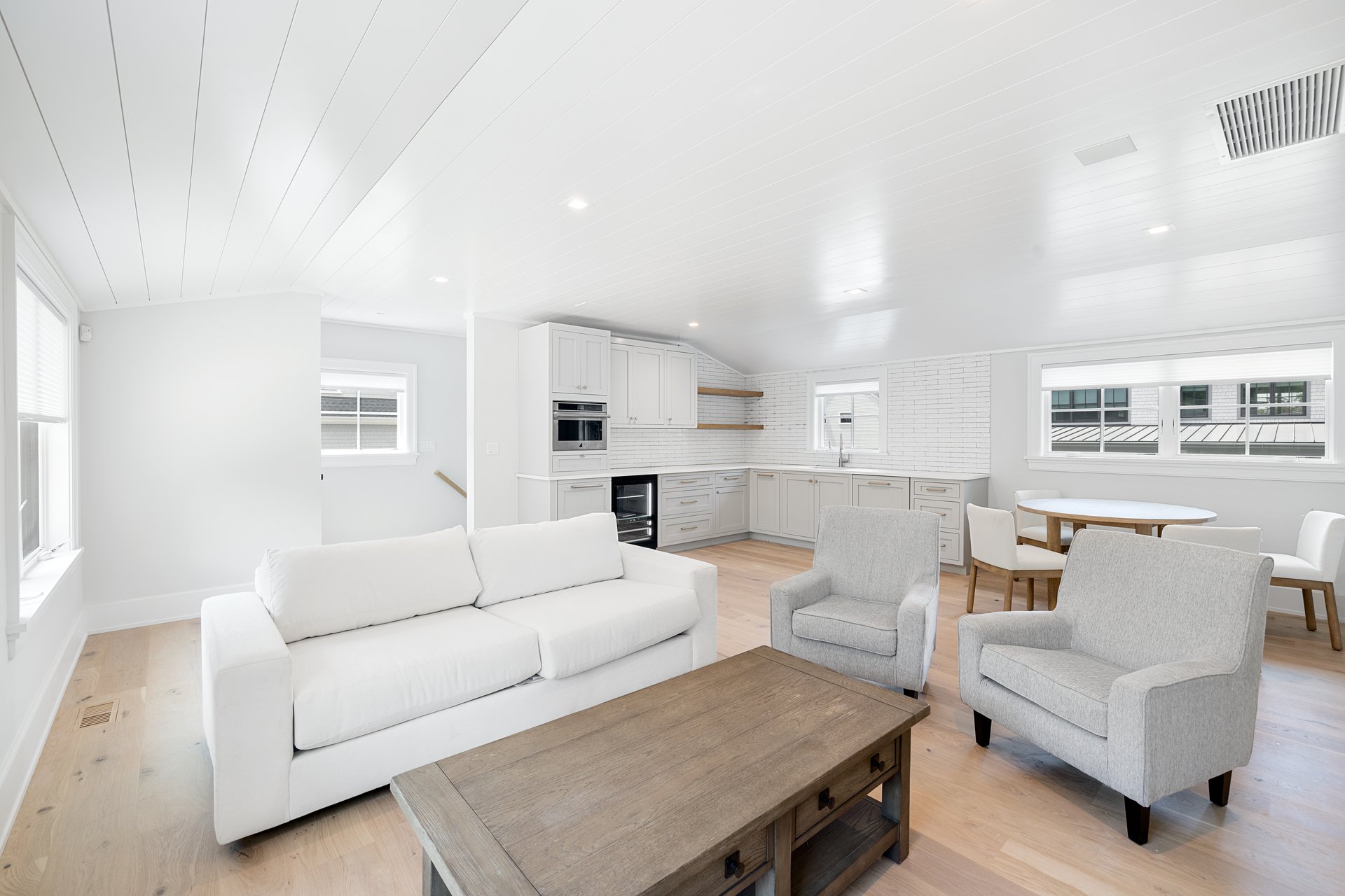 18 Bay View Rd N