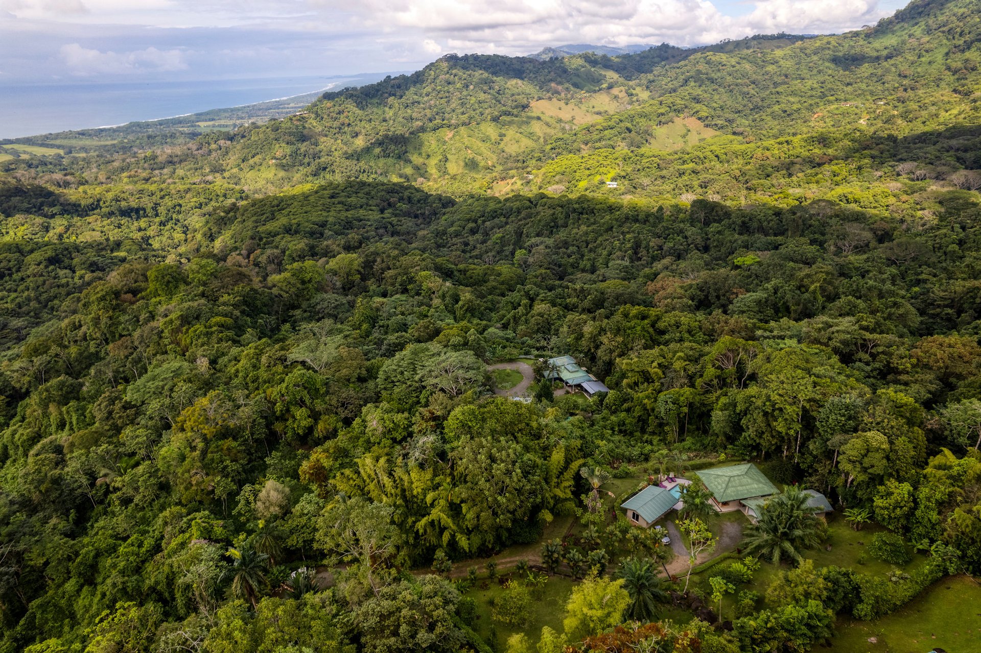 CASA TRANQUILA IN LAGUNAS – HOME, GUEST SUITE, SALON, AND GARAGE WITH WORKSHOP