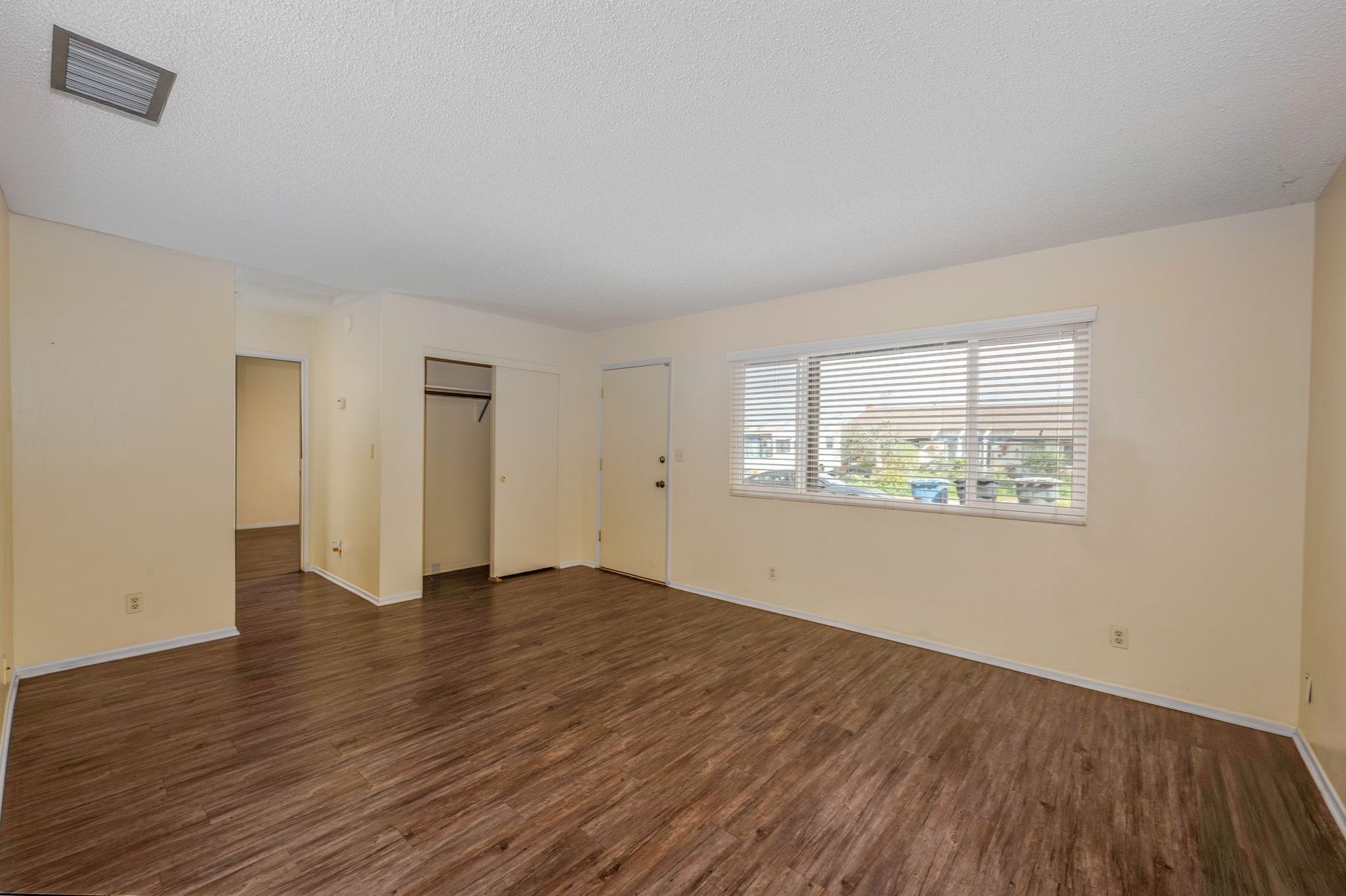 33115 Evergreen Dr