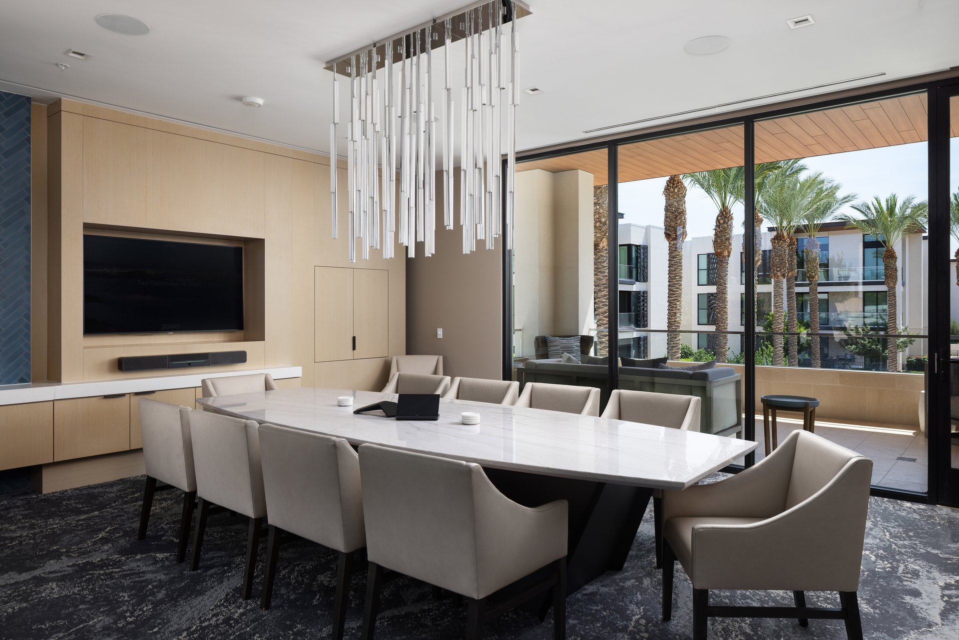 6587 N PALMERAIE Boulevard, 1050
