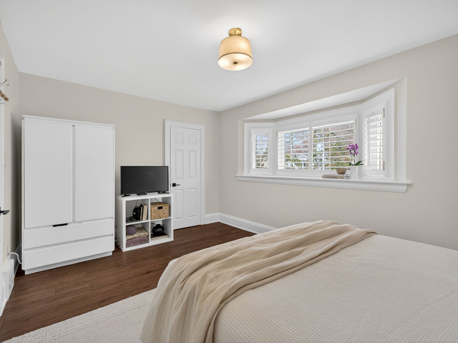 SOLD: Allenby Neighbourhood