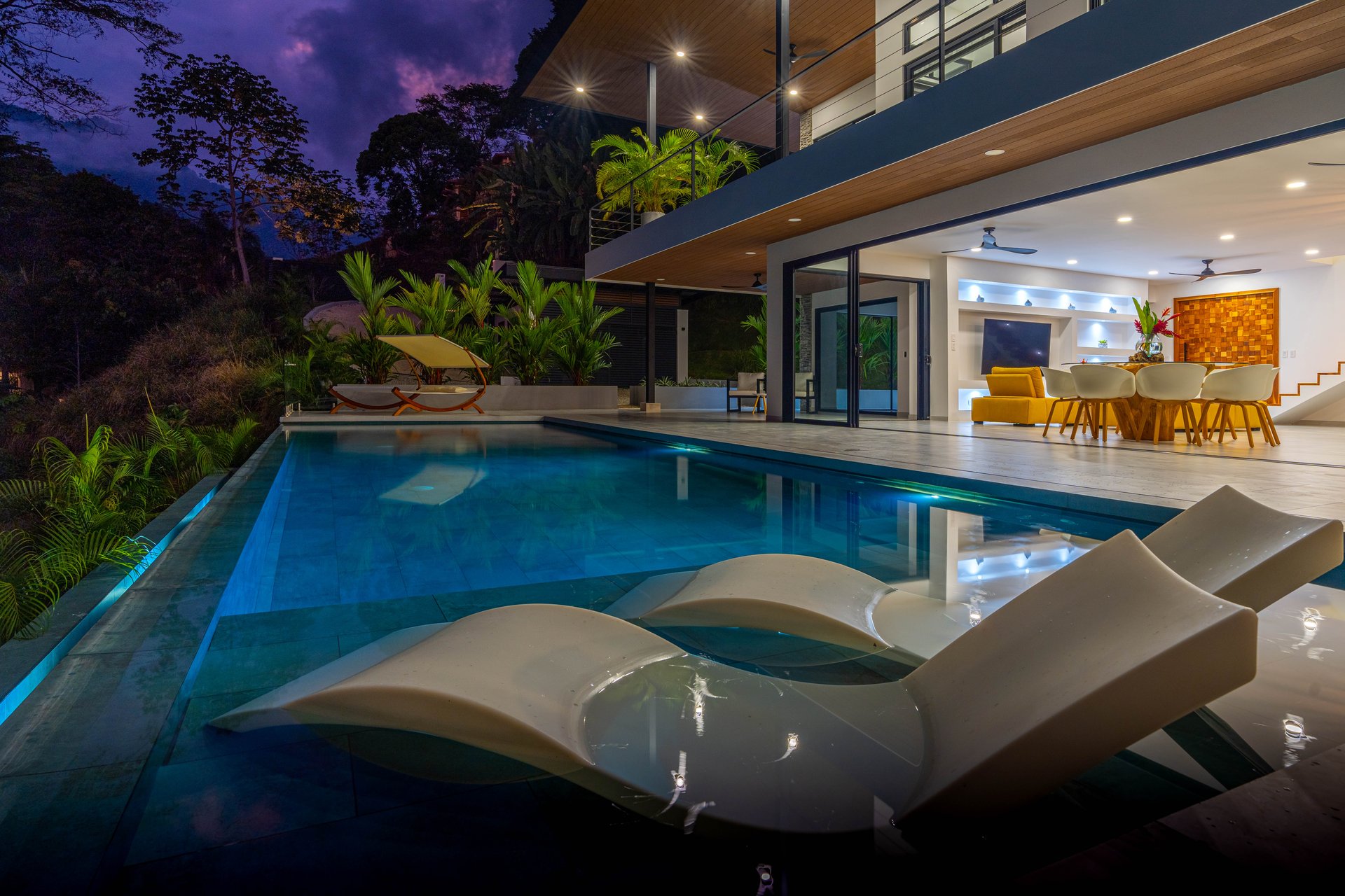 Luxury 4-Bed Home with Ocean & Jungle Views in Ojochal