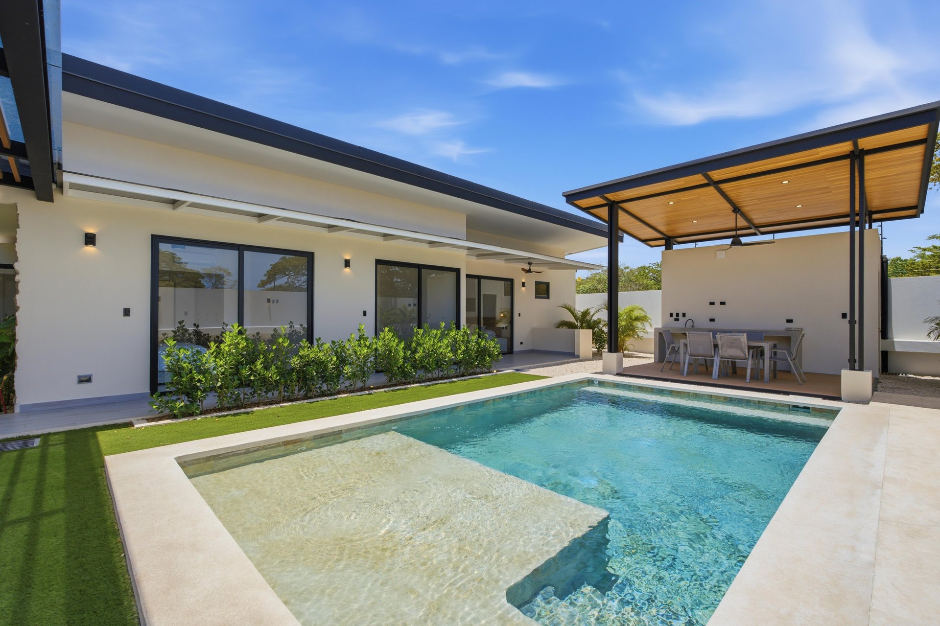 Villa Fresno | Newly Completed Contemporary Home with Private Pool Near Playa Avellanas