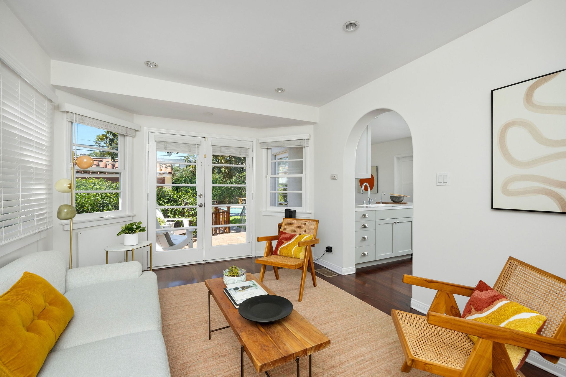157 S. Fuller Ave