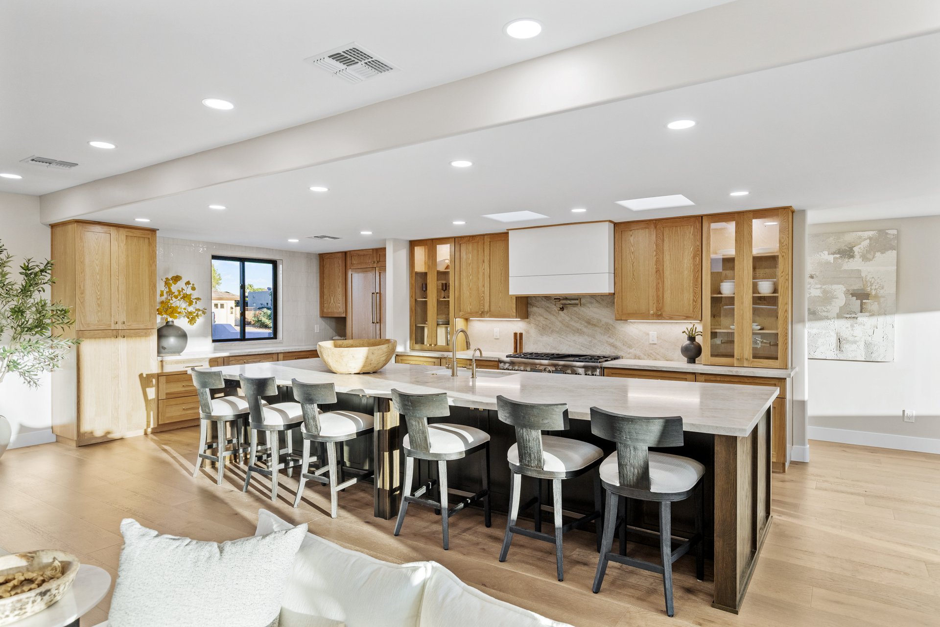 8436 N VIA LINDA