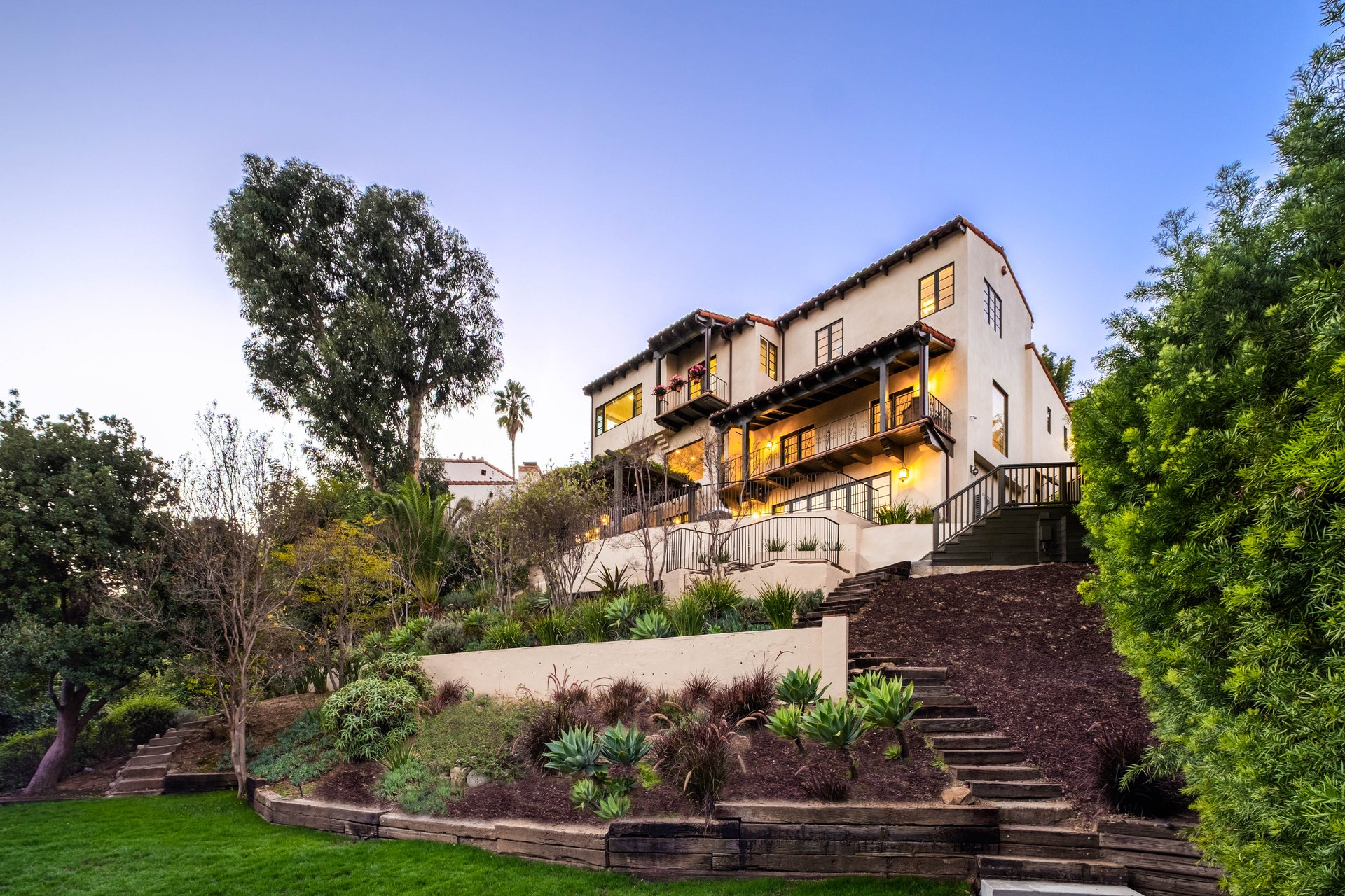 7020 La Presa Dr, Hollywood Hills