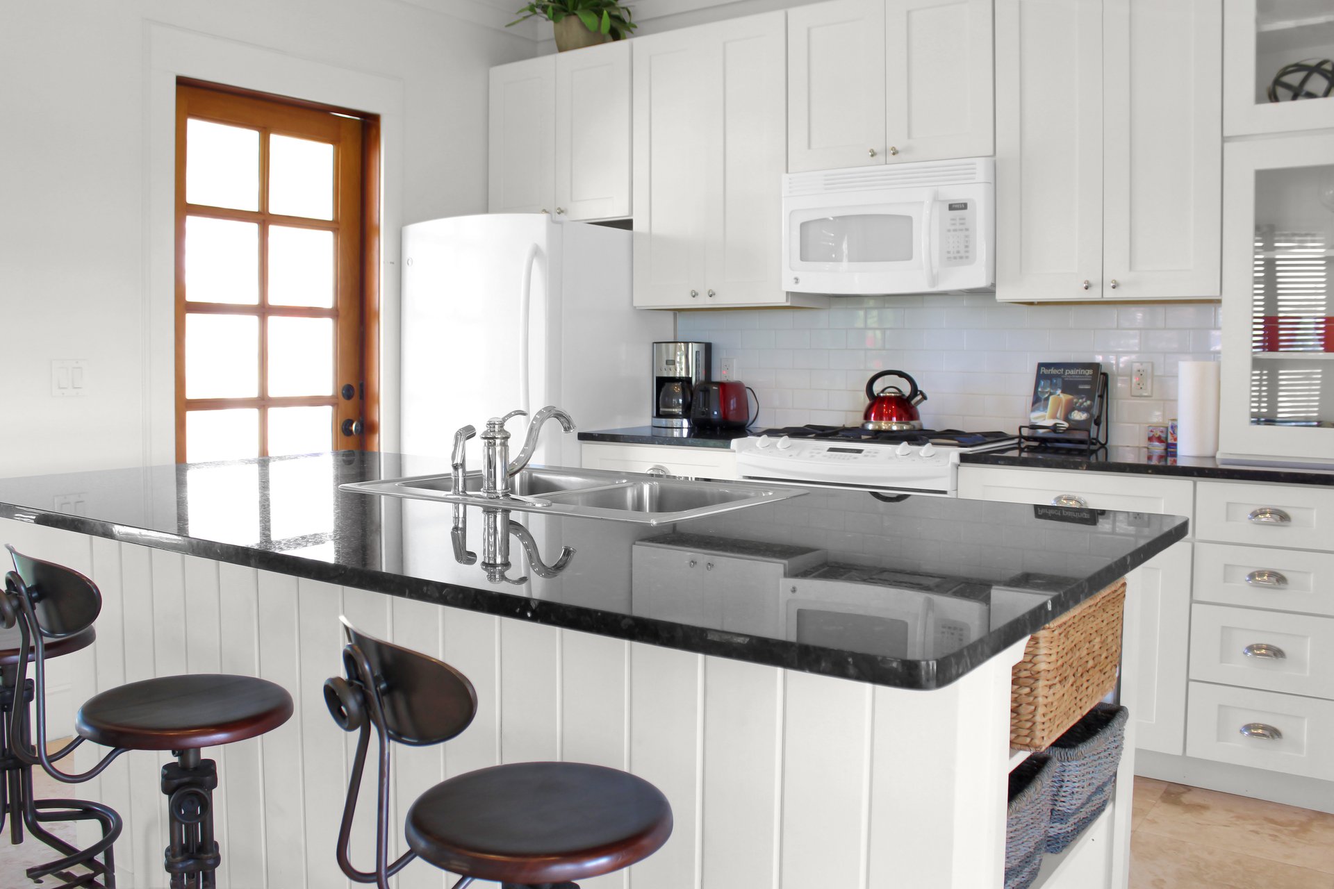 Island Cottage, Schooner Bay 
